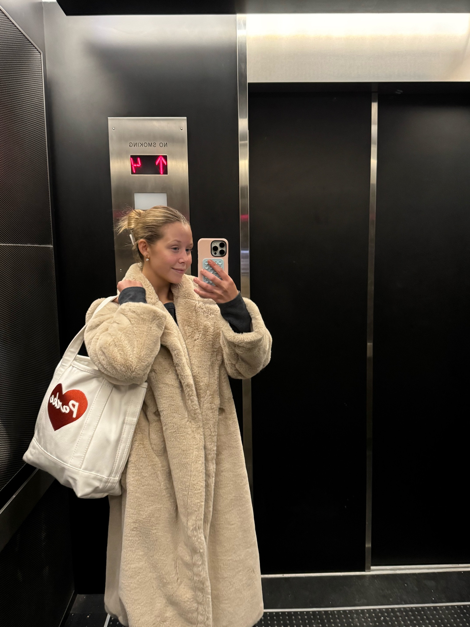 The coziest #abercrombie jacket 50% off right now!!! Runnnnn 


#LTKSeasonal #LTKMostLoved #LTKSaleAlert