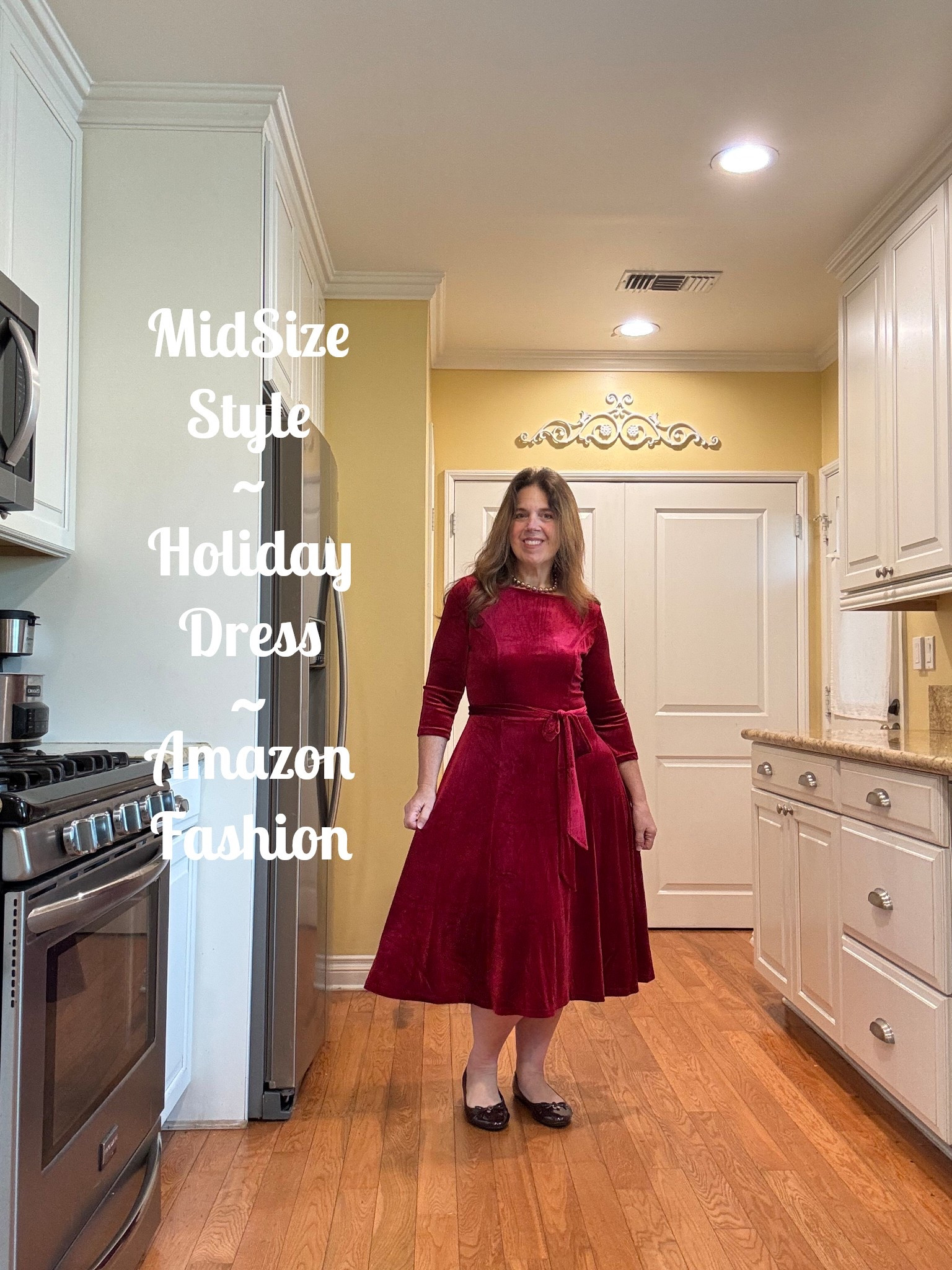 Velvet Dresses are such a festive staple for the holiday season. This classic neckline, 3/4 sleeve, mid calf length and bow that accentuates the wonderful fit & flair style.


#LTKMidsize #LTKHoliday #LTKOver40