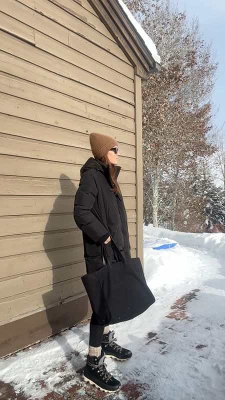 This long Jenni Kayne puffer is keeping me so warm in Sun Valley. Perfect for snowy days. 

#LTKstyletip #LTKtravel #LTKSeasonal