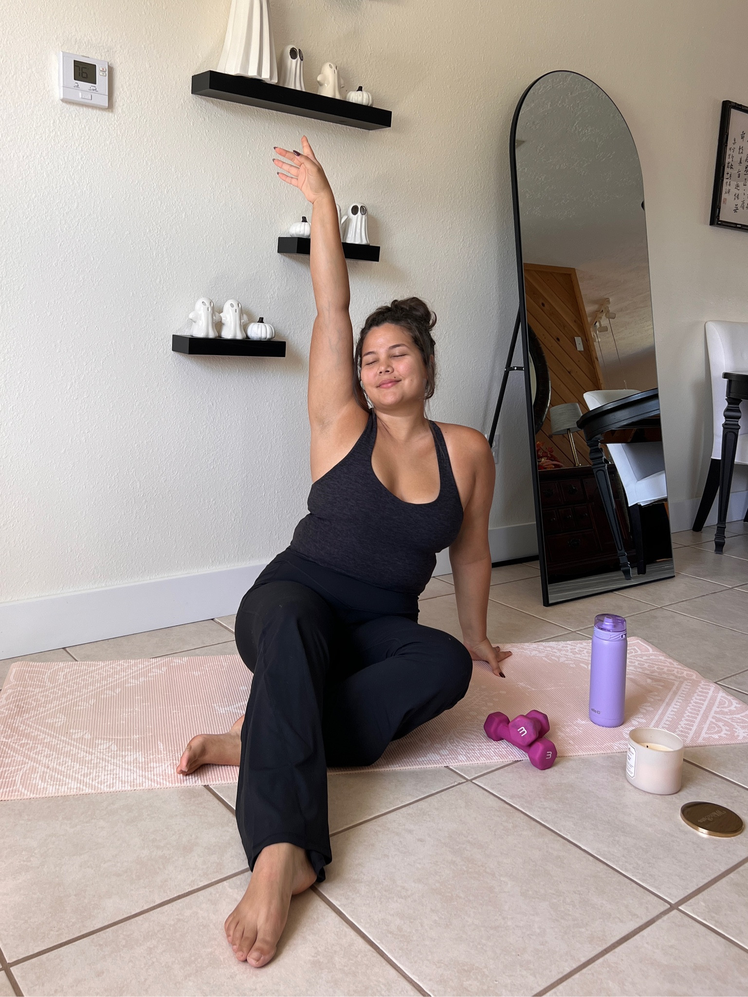 Midsize plus size gym yoga pants workout sets black tank top flare pants 

#LTKActive #LTKMidsize #LTKFitness