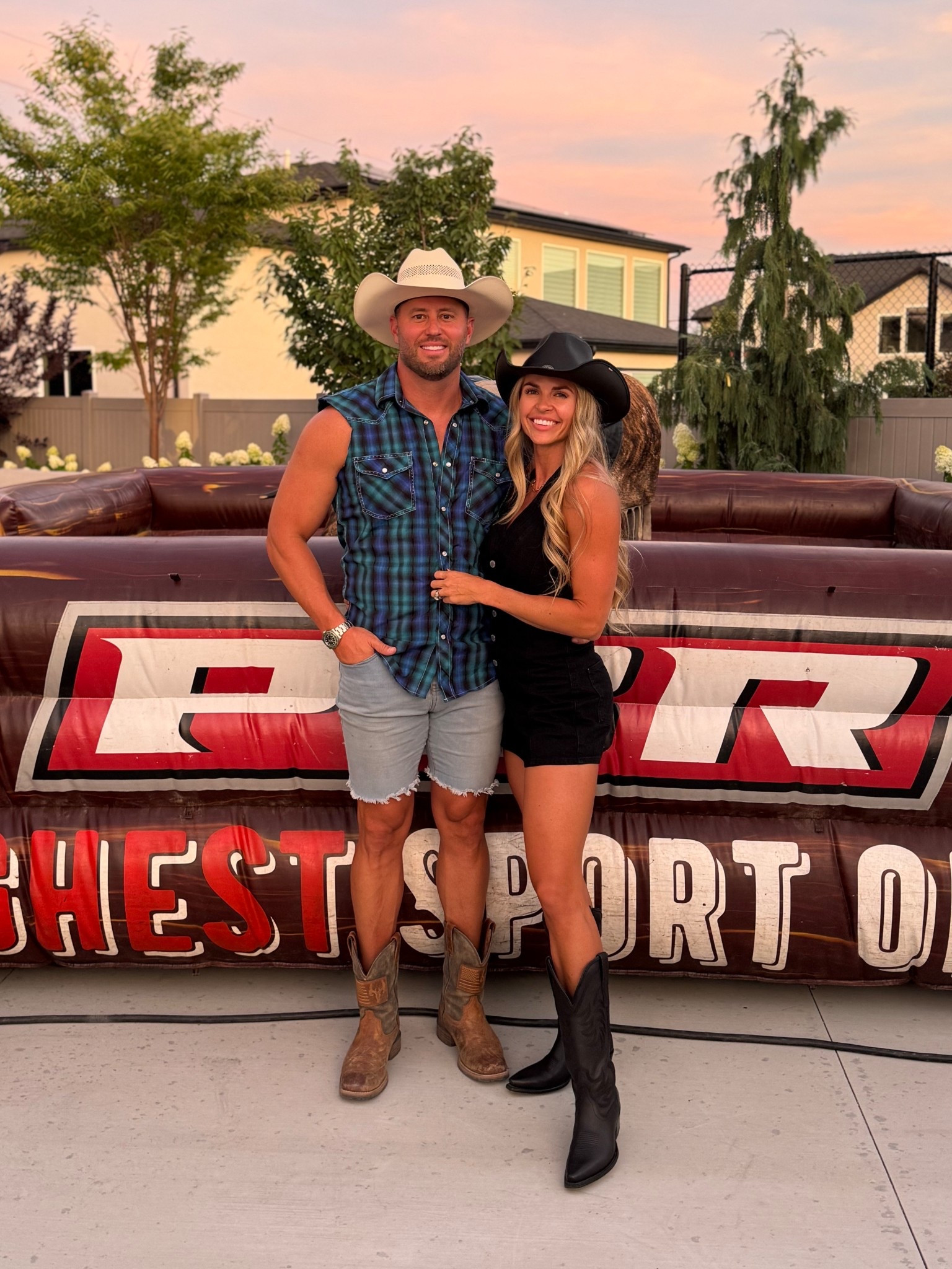 I’m wearing a 4 in the romper and had plenty of room in my chest, legs and waist. I tried on the 2 and my torso was too long for it. 

The boots were 100% worth the splurge! I got them for my birthday and they are so comfortable 

