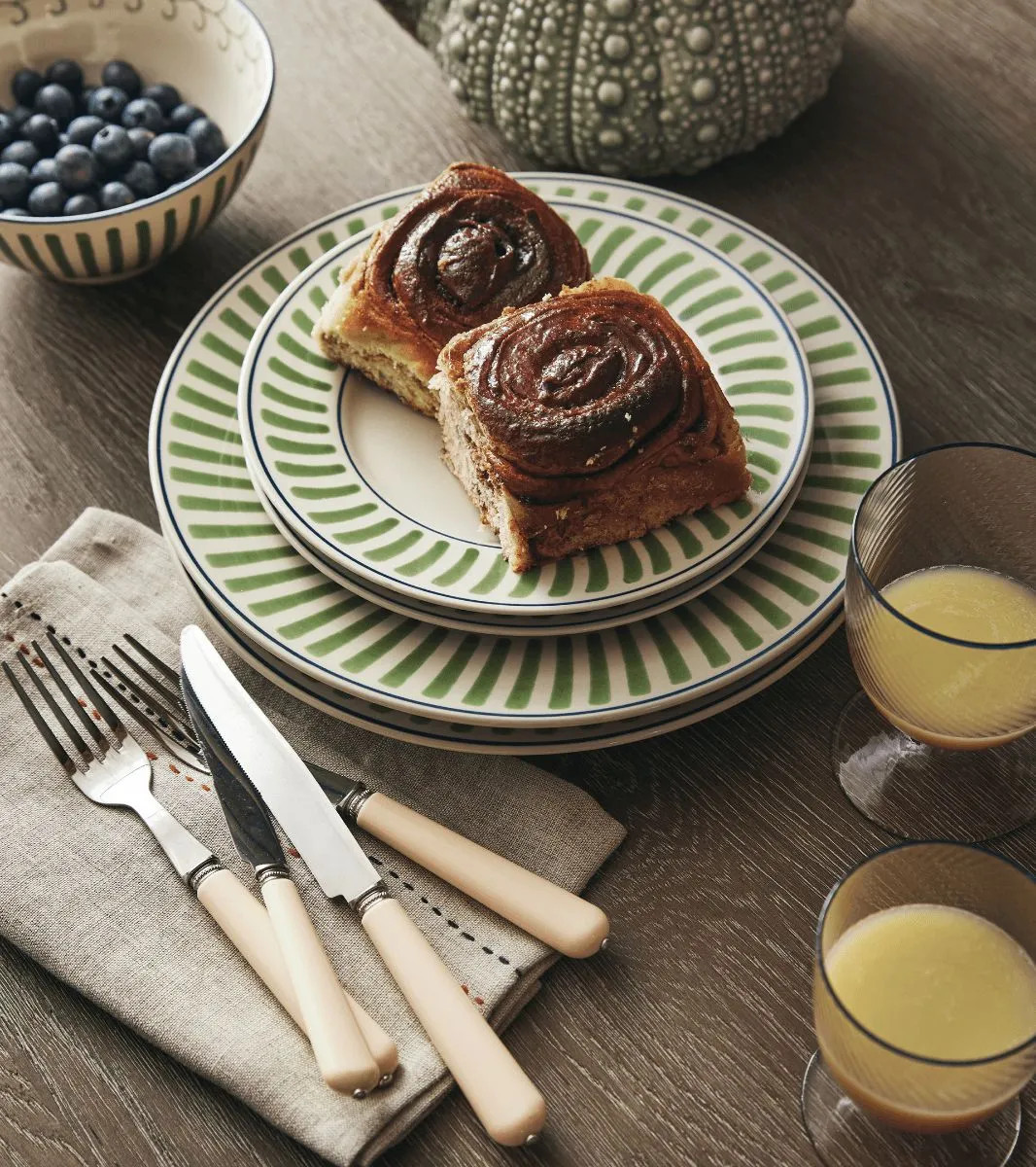 16-Piece Flatware Set - Ivory | OKA US