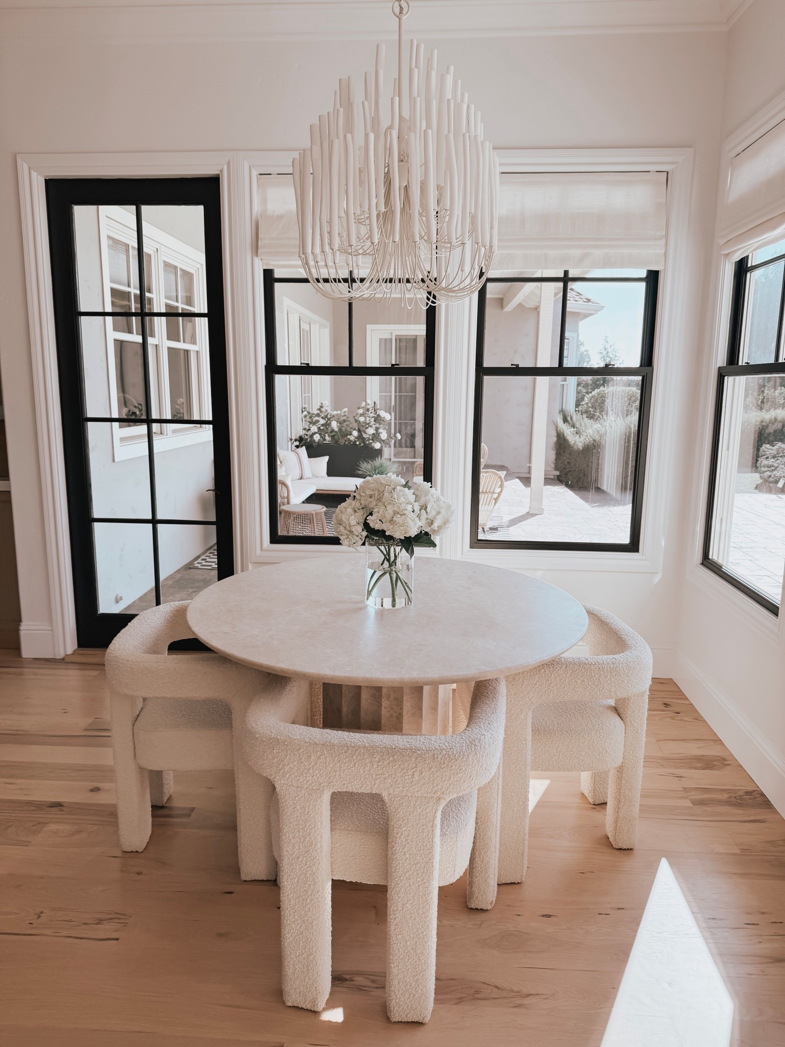 These gorgeous vases are perfect for adding a touch of elegance to any space!

#LTKHome