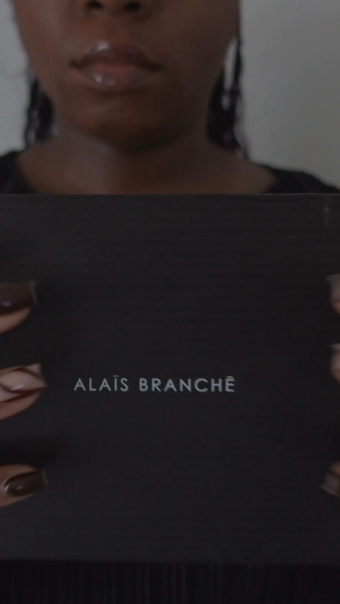 As a stylist, I’m big on details — the pieces that finish the look and bring out the personality behind it.

@alaisbranche really nailed that sweet spot between statement and everyday versatility.

They’re the type of accessories you throw on and suddenly the outfit feels more intentional, more polished, more you.
These have quickly become part of my regular rotation.

 #alaisbranche #everydayluxe #alaisbranchestyle 
