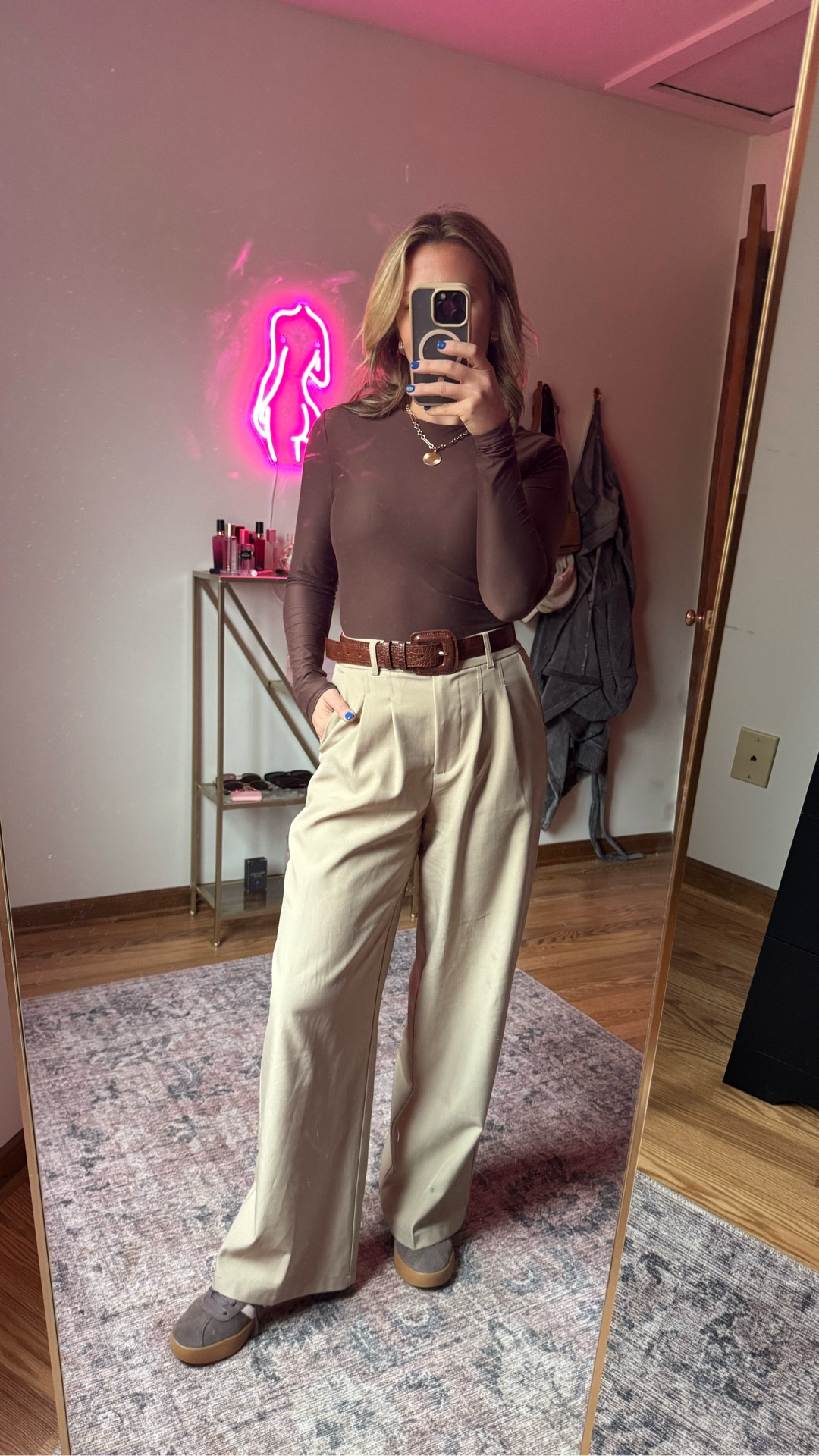 All brown everything 🐻🐕🥥🥔🍂🐌🧥🤎

#chocolatebrown #brown #ootd #whattowear #capsulewardrobe #styletips #workwear #businesscasualattire #corporategirlies #abercrombie #abercrombiestyle #princesspolly #adidassneakers #smallcontentcreatorsupport #ltk #styleinspo #amazonfinds

#LTKootd #LTKWorkwear #LTKPetite