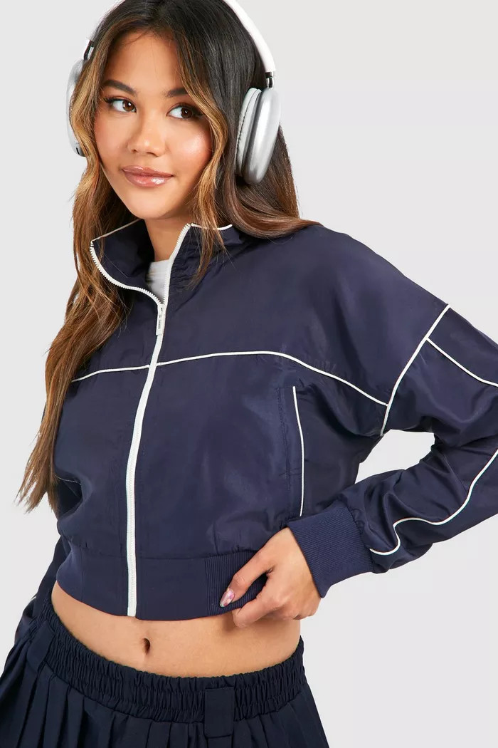 Contrast Detail Cropped Jacket | boohoo (US & Canada)