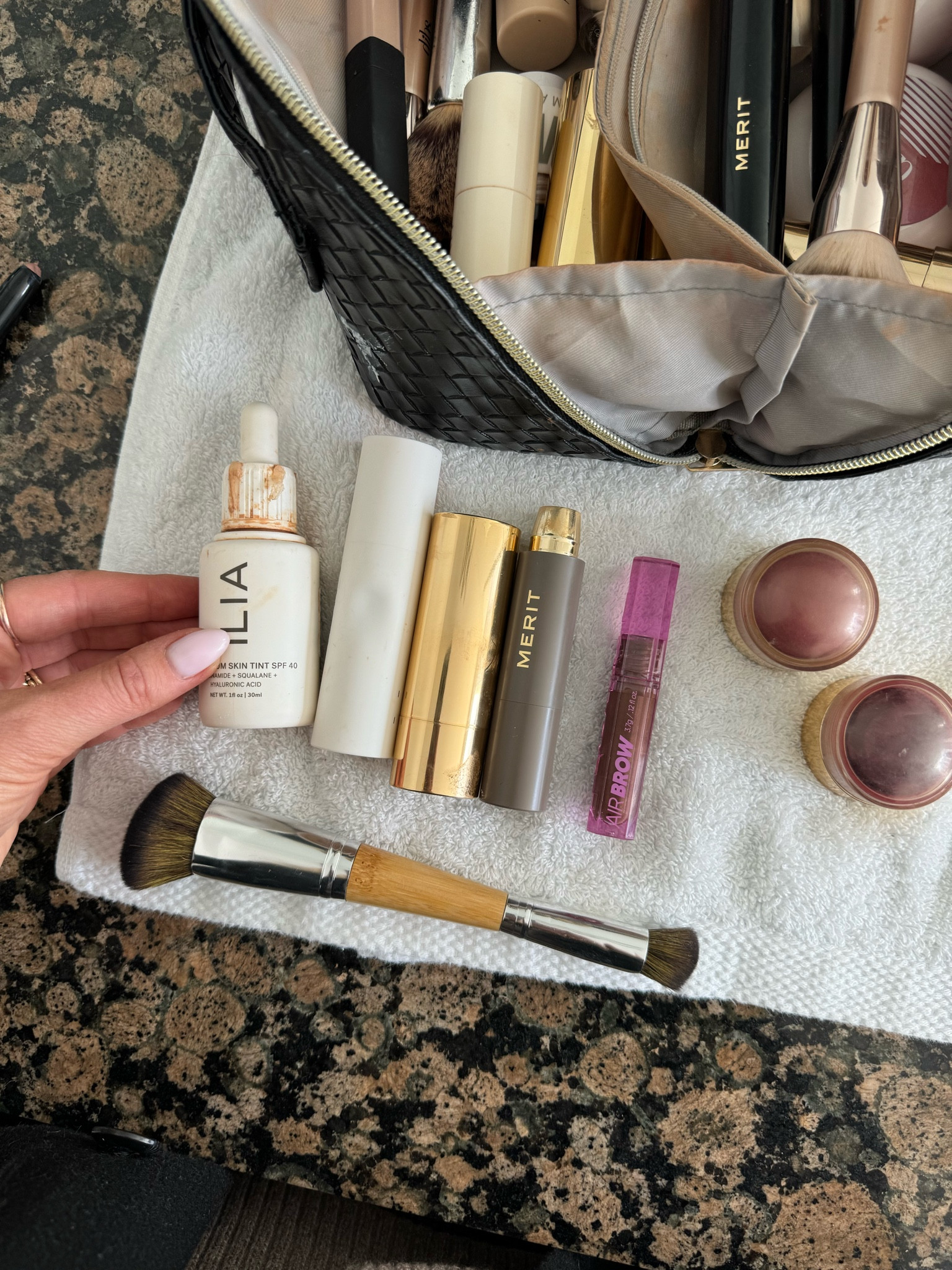 5 minute makeup routine 

#LTKFindsUnder50 #LTKGiftGuide #LTKBeauty