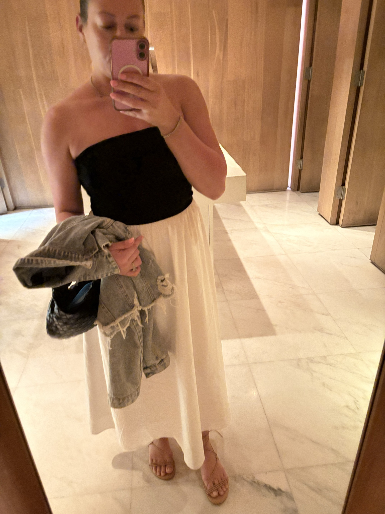 Easy dress that’s so comfortable and flattering - and it has pockets! 

Strapless / resort / vacation / dress / Amazon fashion / Amazon 