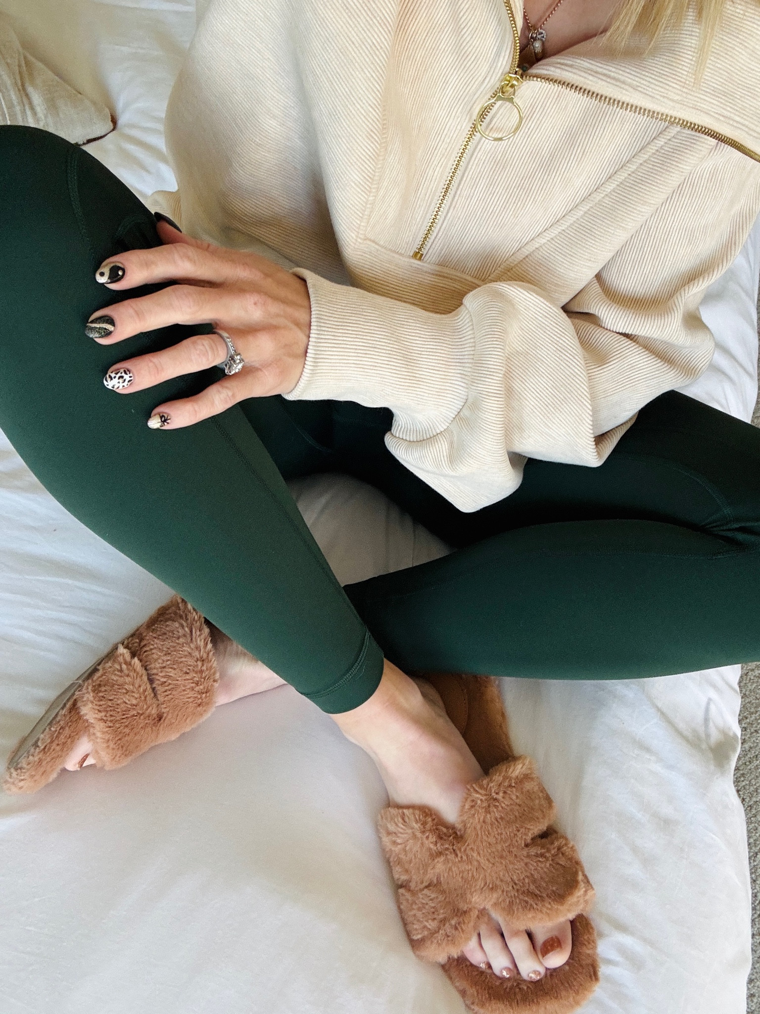 The slippers you must have, my favorite pullover and the newest color of the Lululemon align legging.


#WeekendOutfit #LoungeOutfit #Leggings #Activewear #MomOutfit 

#LTKOver40 #LTKStyleTip #LTKActive