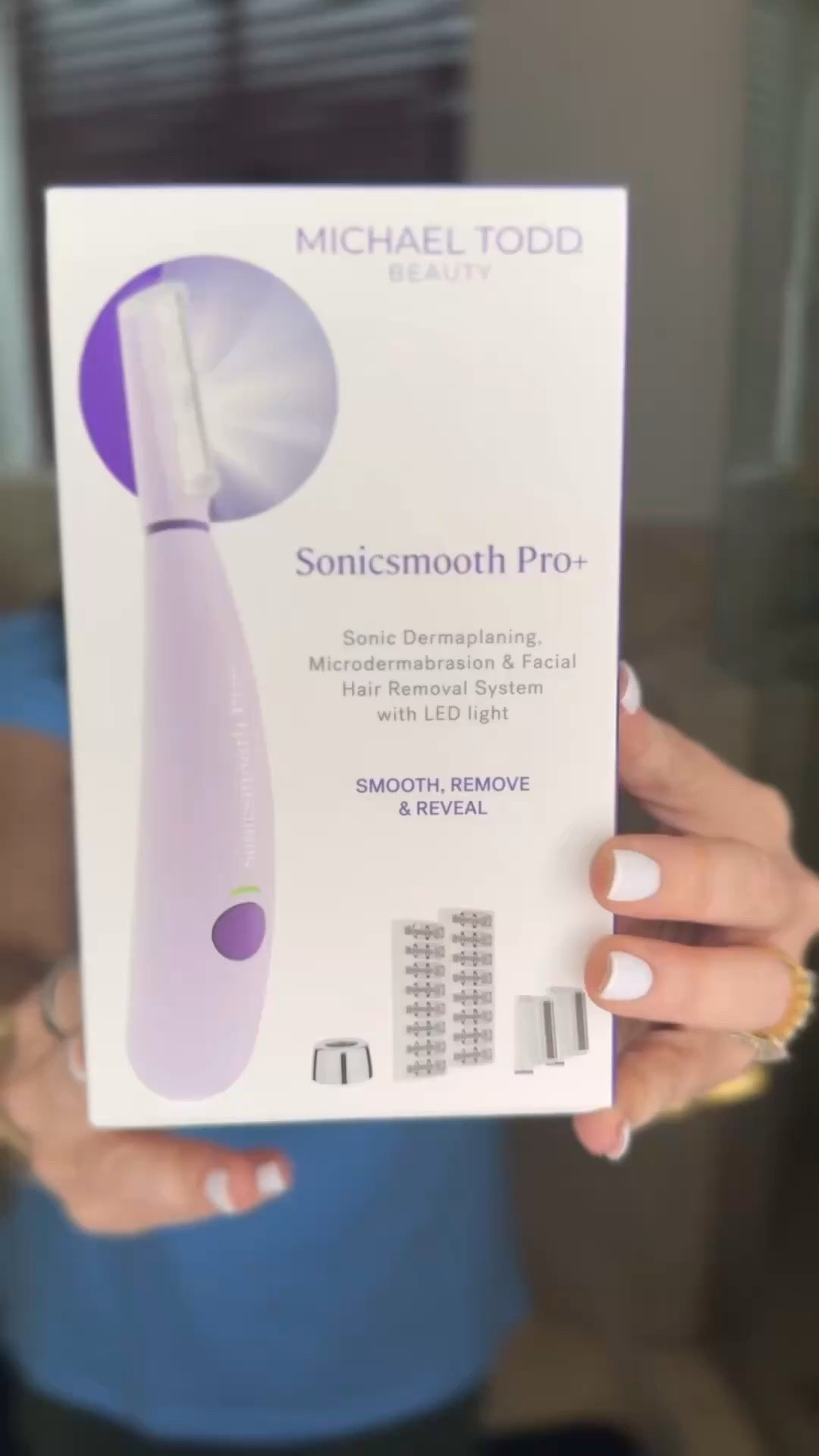 I genuinely didn’t expect this little beauty tool to make THAT much of a difference… but my skin felt smoother immediately. 👀✨

The makeup application after dermaplaning? So much better.
Peach fuzz, dead skin, dullness… gone.

Honestly one of those beauty steps that makes your whole face look fresher without doing the most.
#gifted #michaeltoddbeauty @michaeltoddbeauty #dermaplaning

#LTKgrwm #LTKSaleAlert #LTKOver40