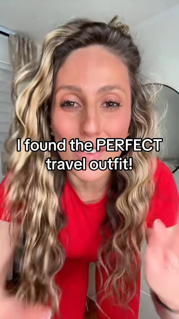 Comfy + stylish = the perfect travel outfit!! 

#airportfashion #travelstyle #cozyoutfit #loungeset #outfitinspo #pumiey #matchingset #internationalflightoutfit #cottonoutfit #fashion #OOTD #leisurewear #loungeoutfit #dealsforyoudays #twopiece #travelfit #traveltiktok #outfit #comfy


#LTKTravel #LTKFindsUnder50 #LTKSaleAlert