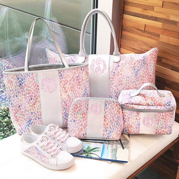 Monogrammed Watercolor Weekender | Marleylilly