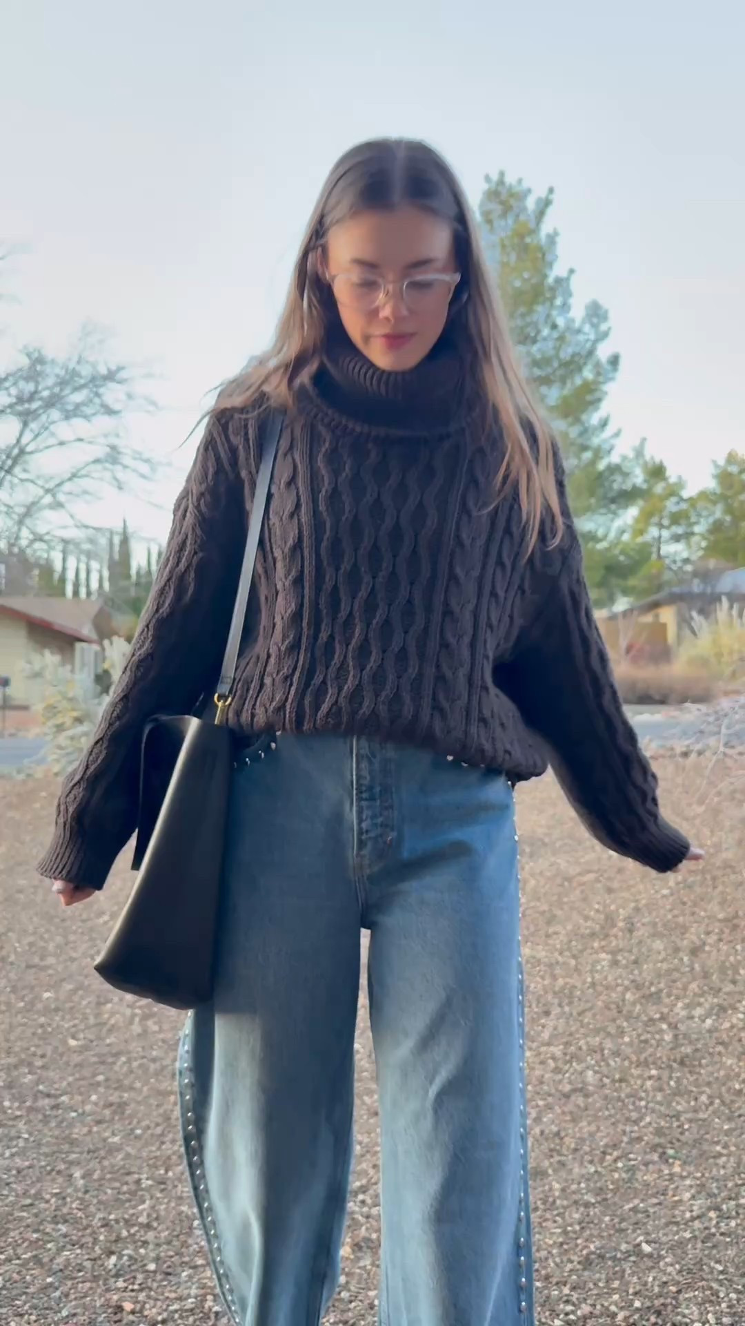 The cutest statement jeans  

#LTKItBag #LTKShoeCrush #LTKStyleTip