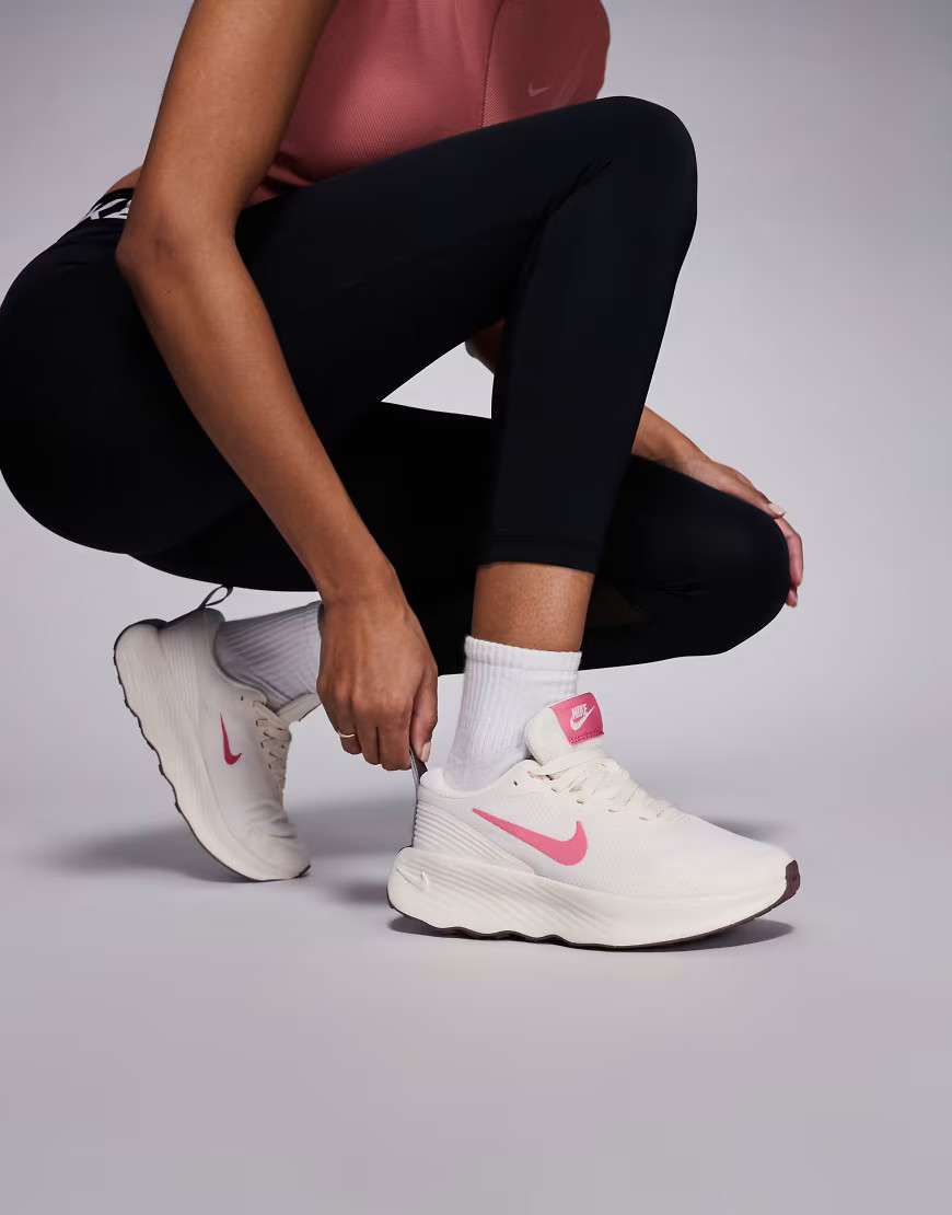 Nike Training Promina trainers in pink | ASOS (Global)