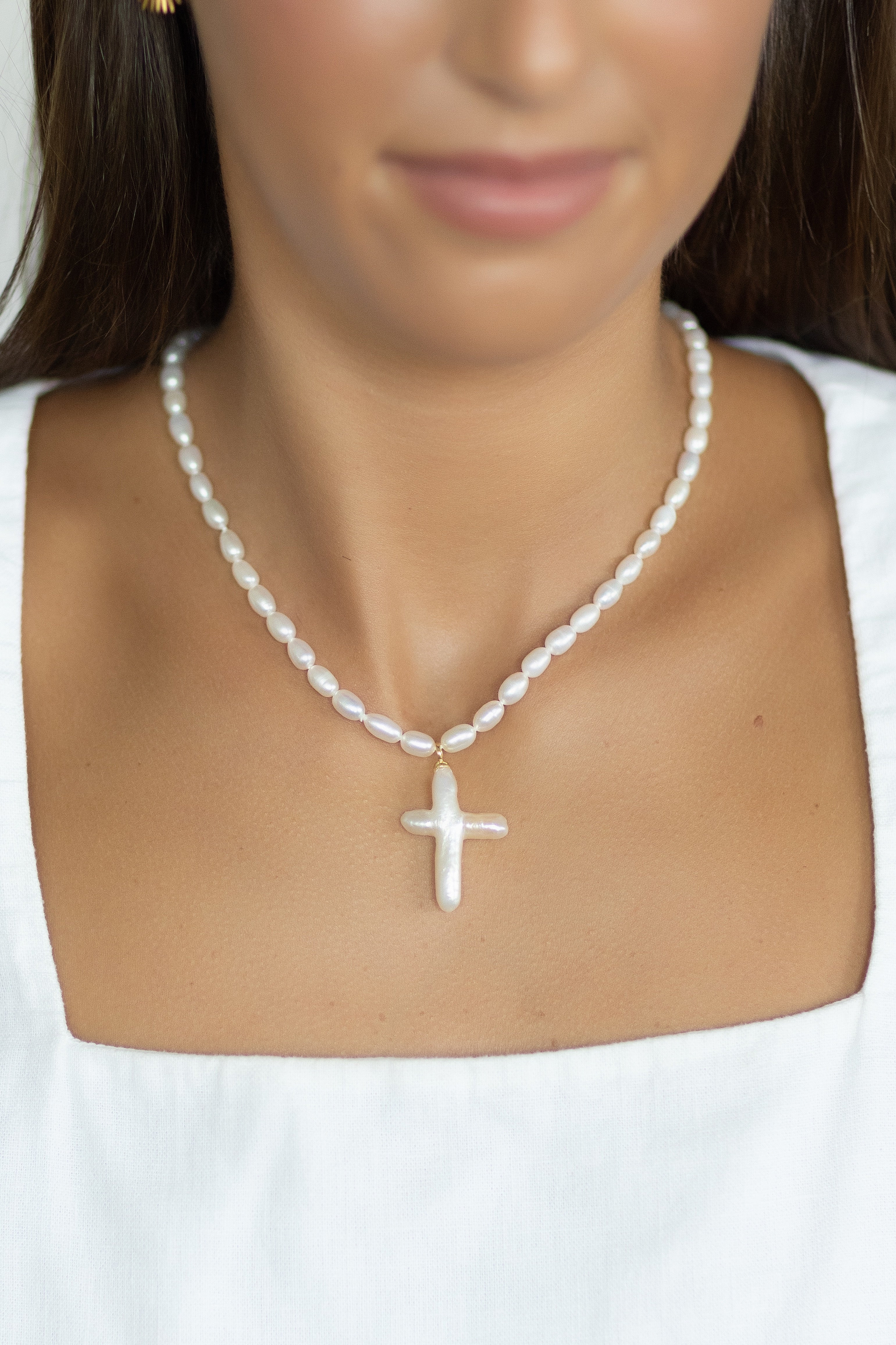 Cross Pearl Necklace | Vivian Drew