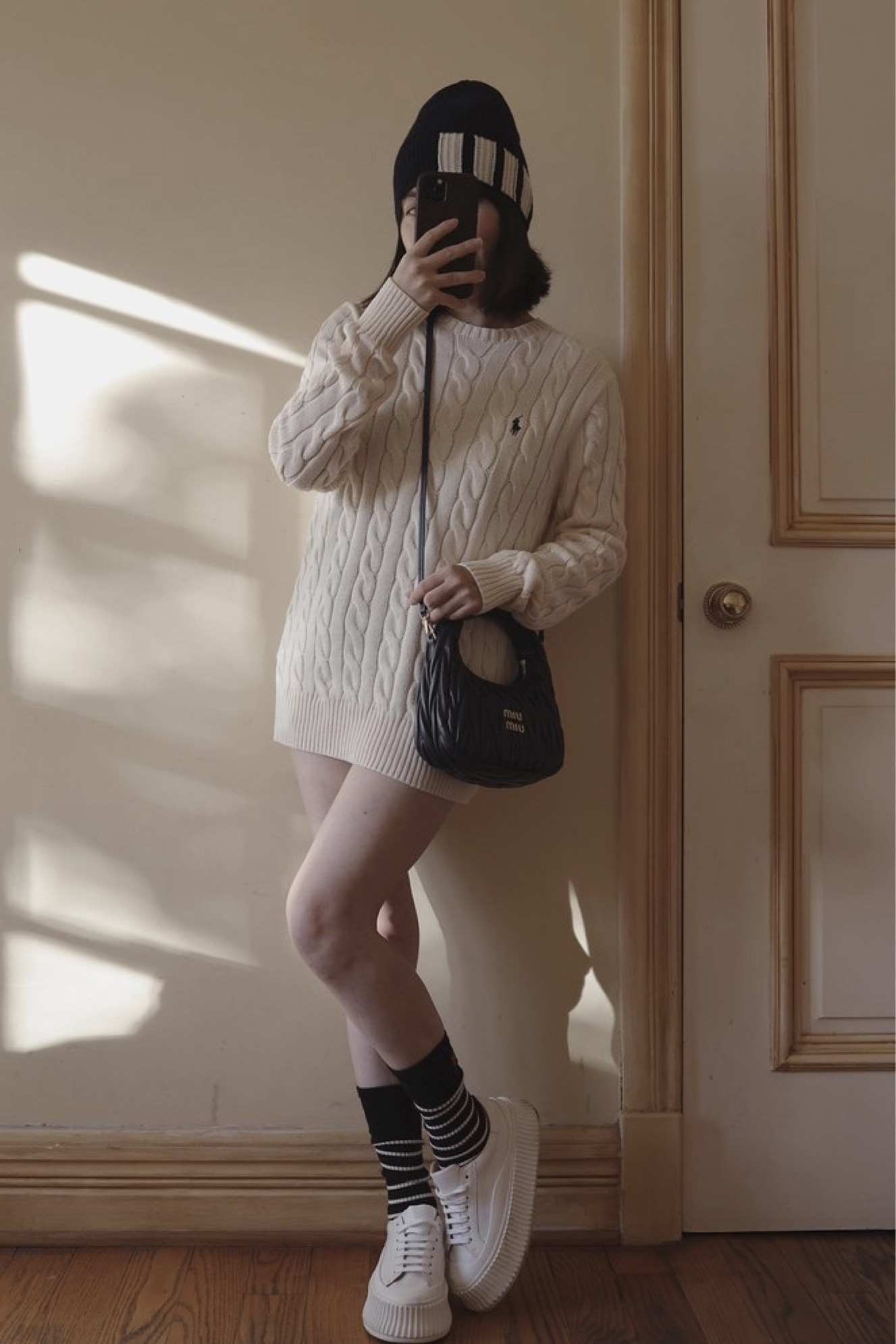 POLO RALPH LAUREN Cotton cable knitted sweater，Polo Ralph Lauren這件經典基本款米白色針織上衣終於又可以滿額折了，基本款比較少參加況且尺碼還滿多，我穿男款XS，我覺得我可以穿更大會更休閒一點。
#LTKtaiwan #LTKasia

#LTKitbag #LTKstyletip