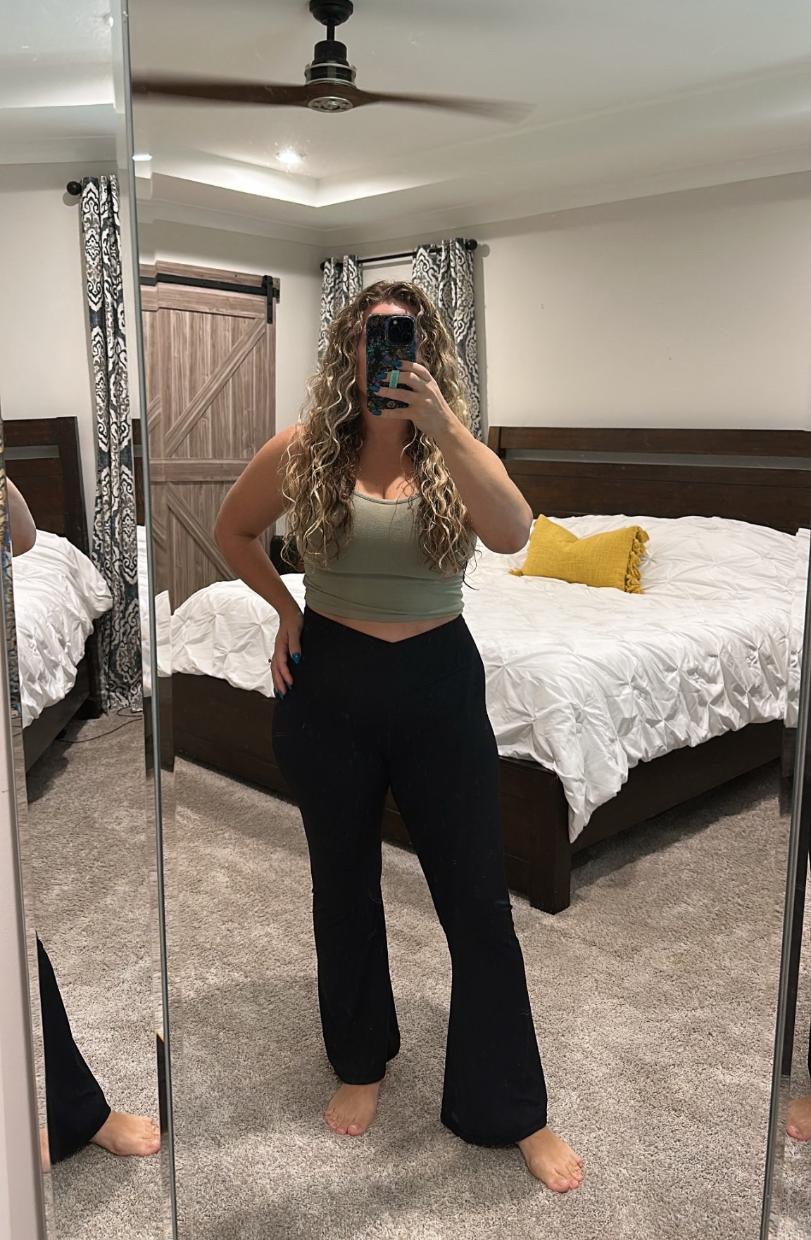 the perfect SAHM fit 👌🏼

wearing L in top and bottoms and XL in the bra 


#LTKMidsize #LTKStyleTip #LTKSaleAlert