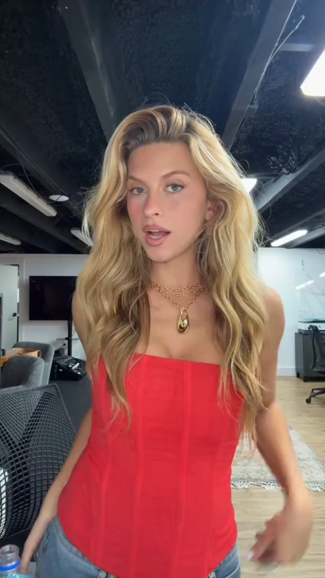 Little outfit of the night ✨❤️ Wearing my favorite pair of denim! 

#LTKWatchNow #LTKStyleTip