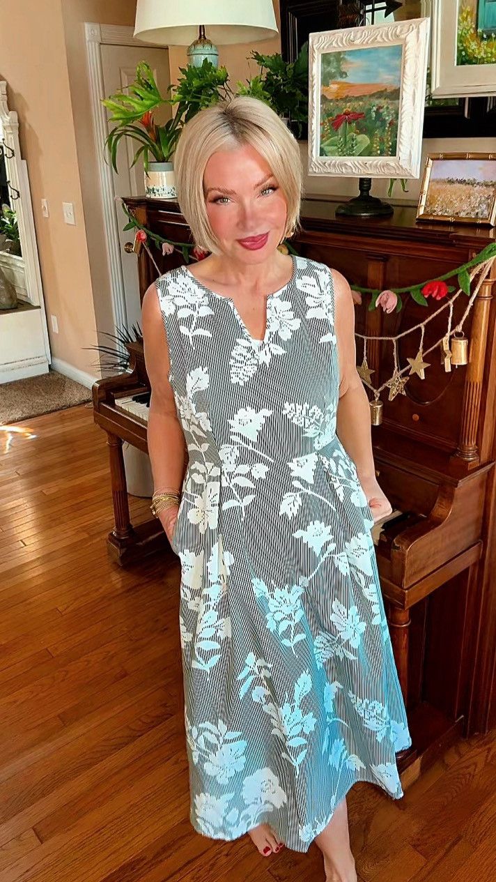 Use code MRSCLARK at checkout to save $

#LTKgrwm #LTKootd #LTKPlusSize