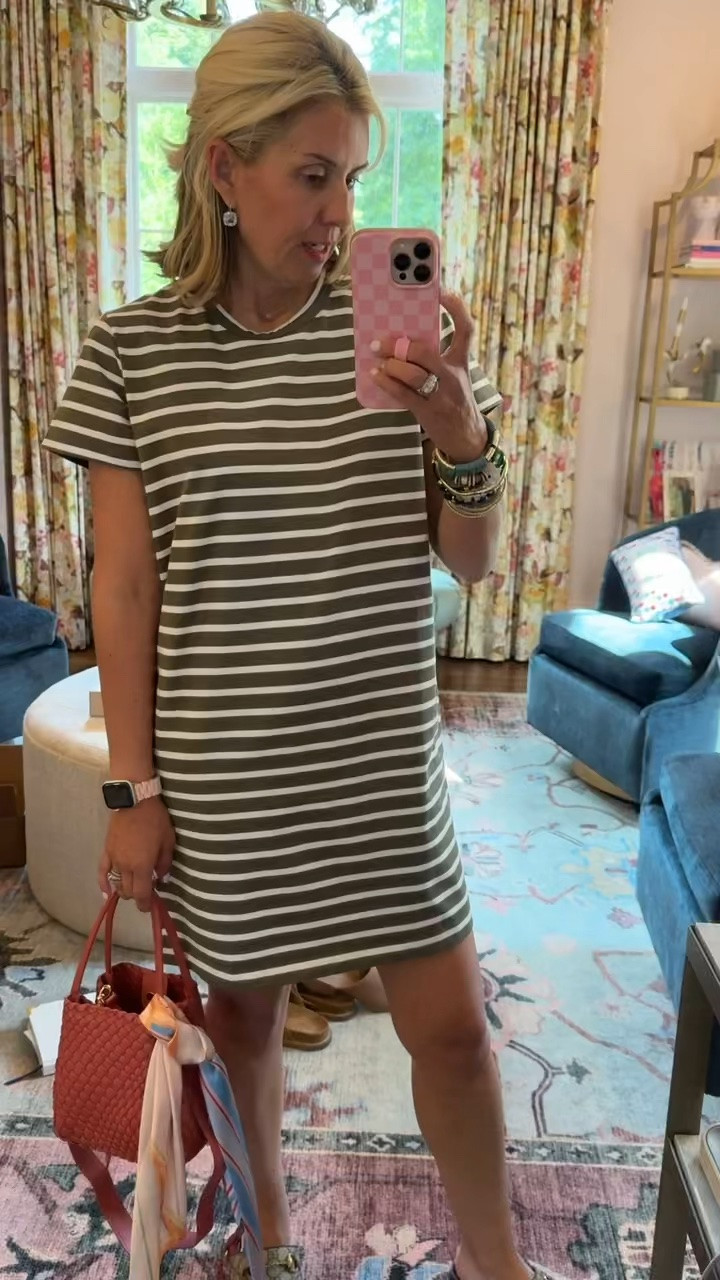 Perfect throw on and go! My favorite Tnuck Parker tee is now available in a dress…YES!! 
Dress - small 
Shoes - 38 tts 

*Code Catherine20 at Allie + Bess
*Code Catherine15 at Gigi New York

#LTKdayinmylife #LTKootd #LTKmomlife