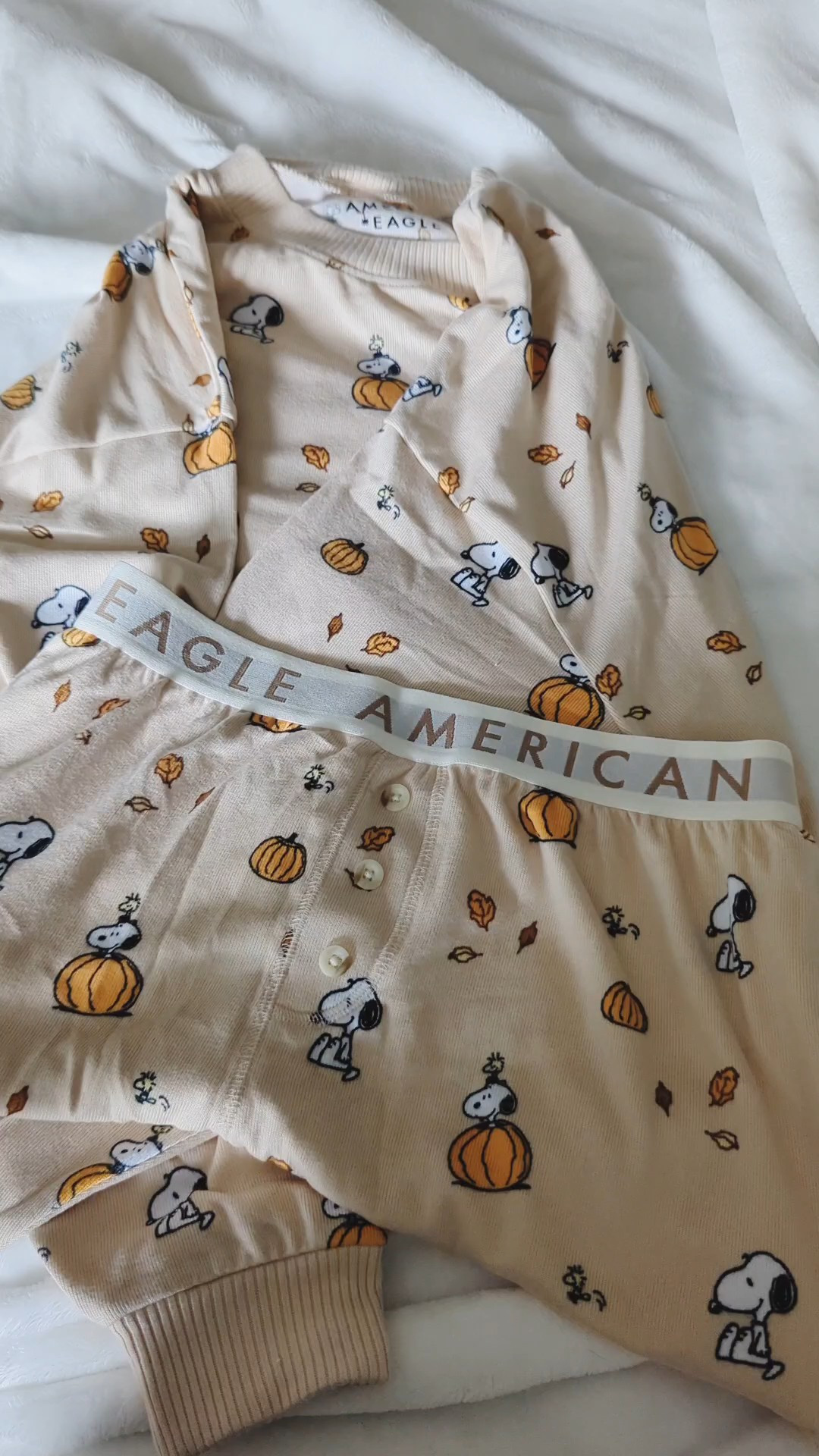 Viral American Eagle snoopy fall pajamas are on sale! Get them for only $25. #americaneagle #snoopypjs #fallpjs #halloweenpjs #softpajamas #womenspjs 

#LTKSaleAlert #LTKFindsUnder50 #LTKSeasonal