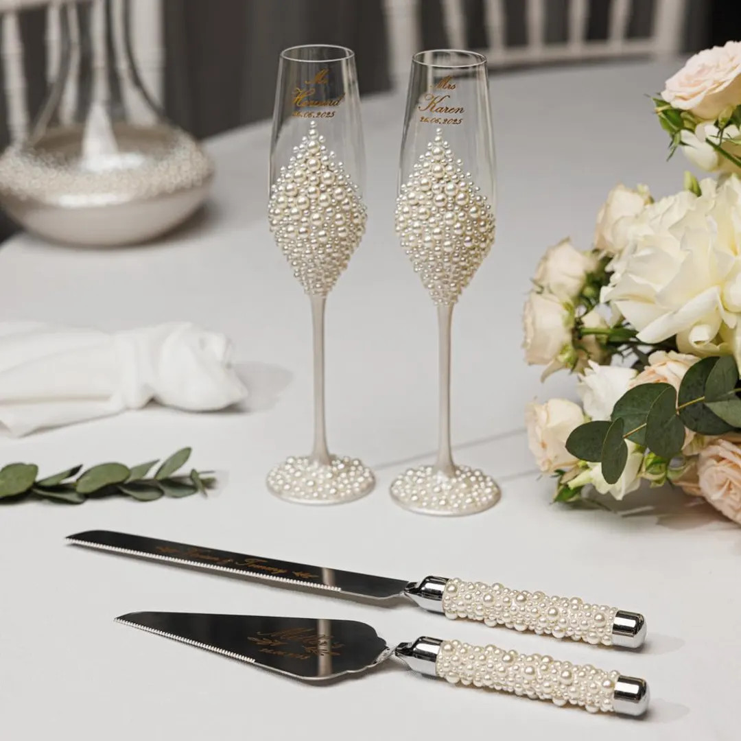 Wedding pearl glasses and cake cutting set personalized, wedding toasting flutes and cake serving... | Etsy (US)