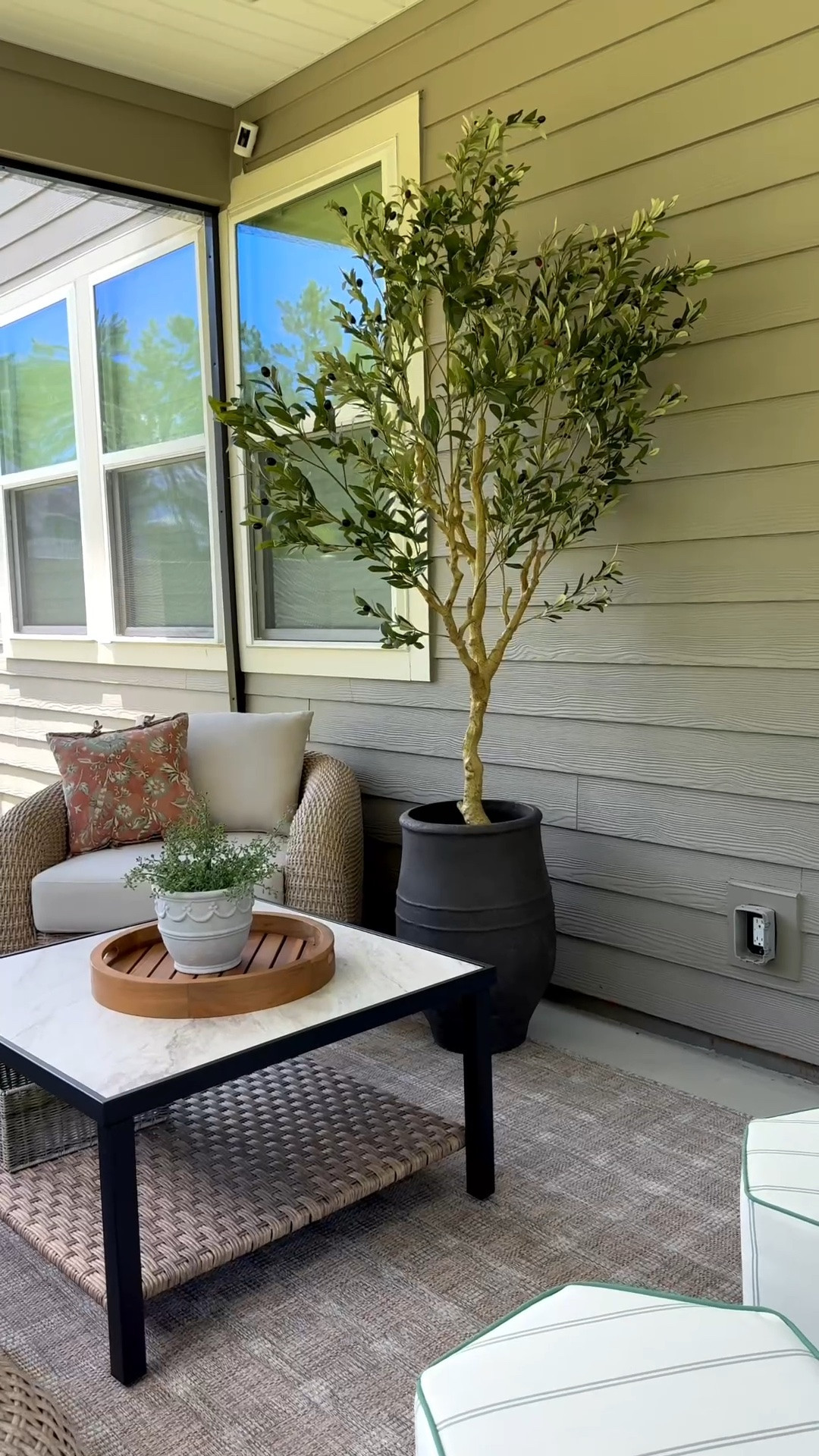 This beautiful olive tree is not only super realistic but it’s also UV resistant!! Leave it indoor or outdoor- perfect for any empty corner! Currently on sale.. 😍

Amazon home finds, Amazon outdoor finds, faux olive tree, patio decor, front porch inspo, Amazon olive tree

#LTKHome #LTKSaleAlert