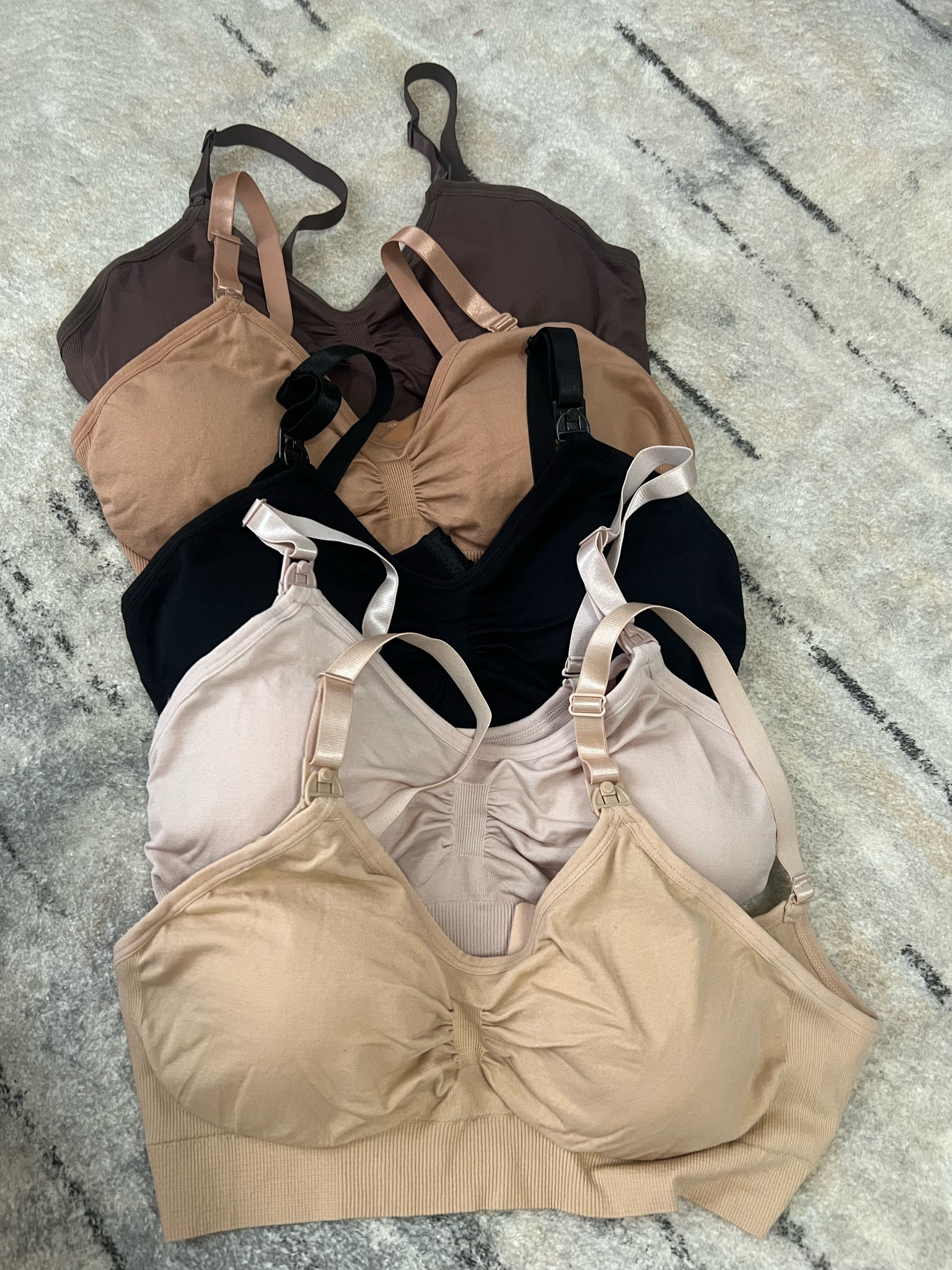 The comfiest ever 🫶🏼☁️

#LTKFindsUnder50 #LTKBump #LTKBaby