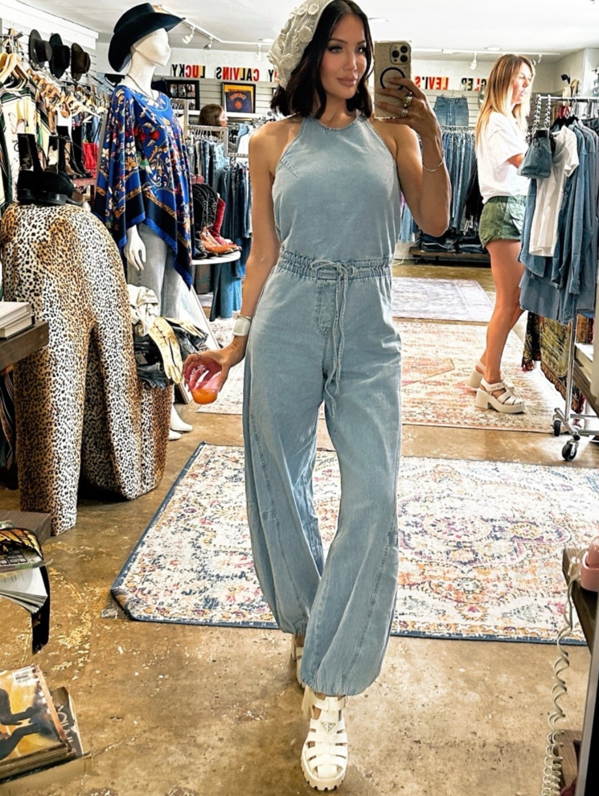 How cute is this @abercrombie jumpsuit?!

#LTKstorytime #LTKmomlife #LTKdayinmylife