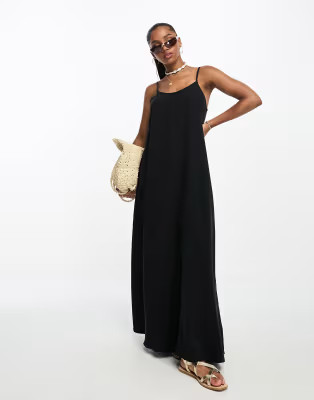 Vestido largo negro de tirantes de tejido supersuave premium de Vero Moda | ASOS (Global)