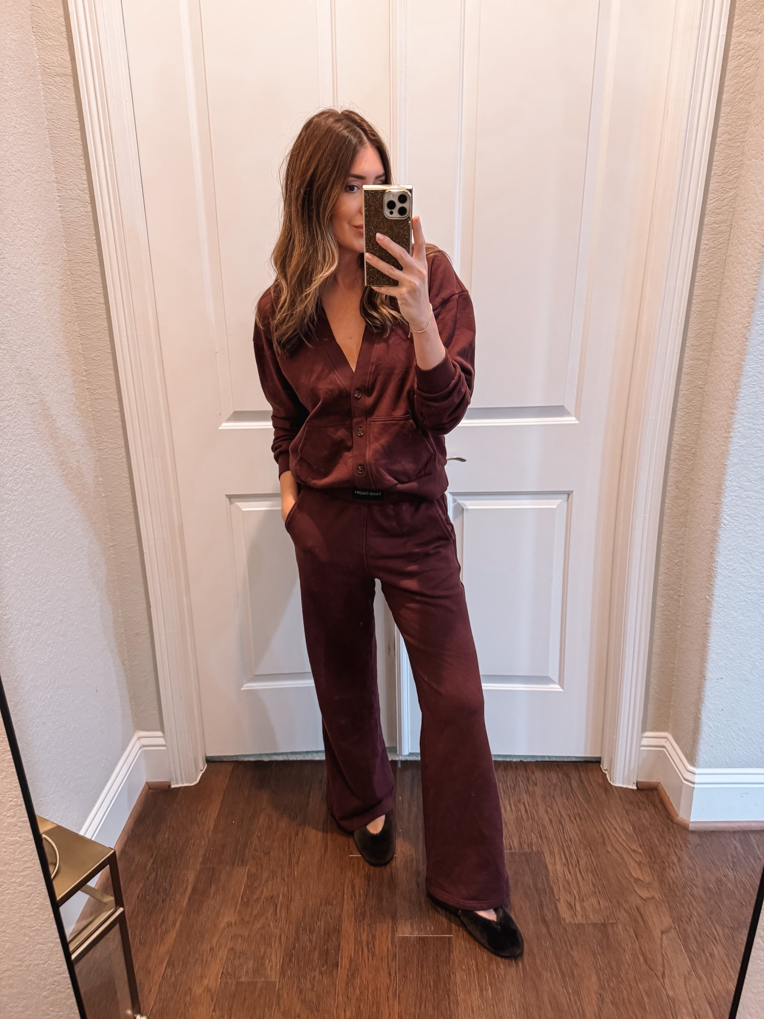 Comfies on sale! Wearing XS in both! 