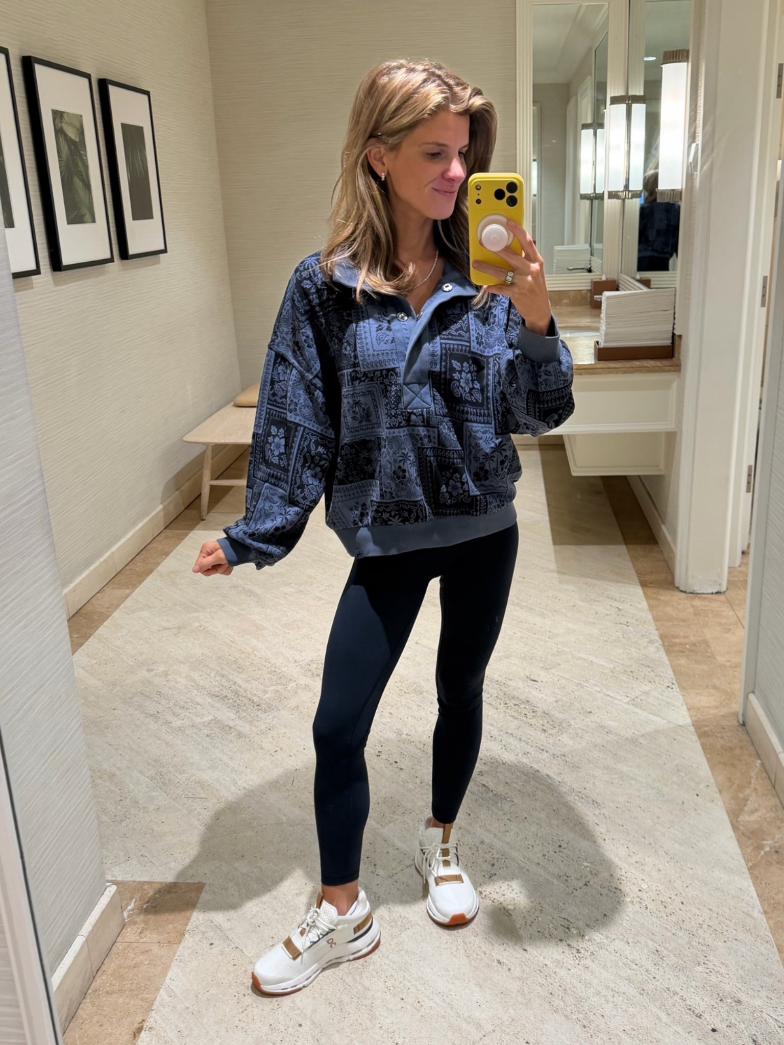 Wearing XS in pullover ✨