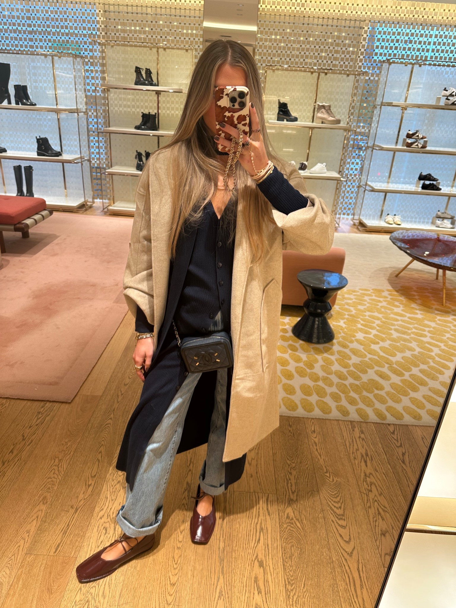 Edinburgh, Scotland. My outfit for day one my top is Abercrombie and my jeans are aritzia and my shoes are Amazon. My coat is Amazon  

#LTKShoeCrush #LTKSeasonal #LTKTravel