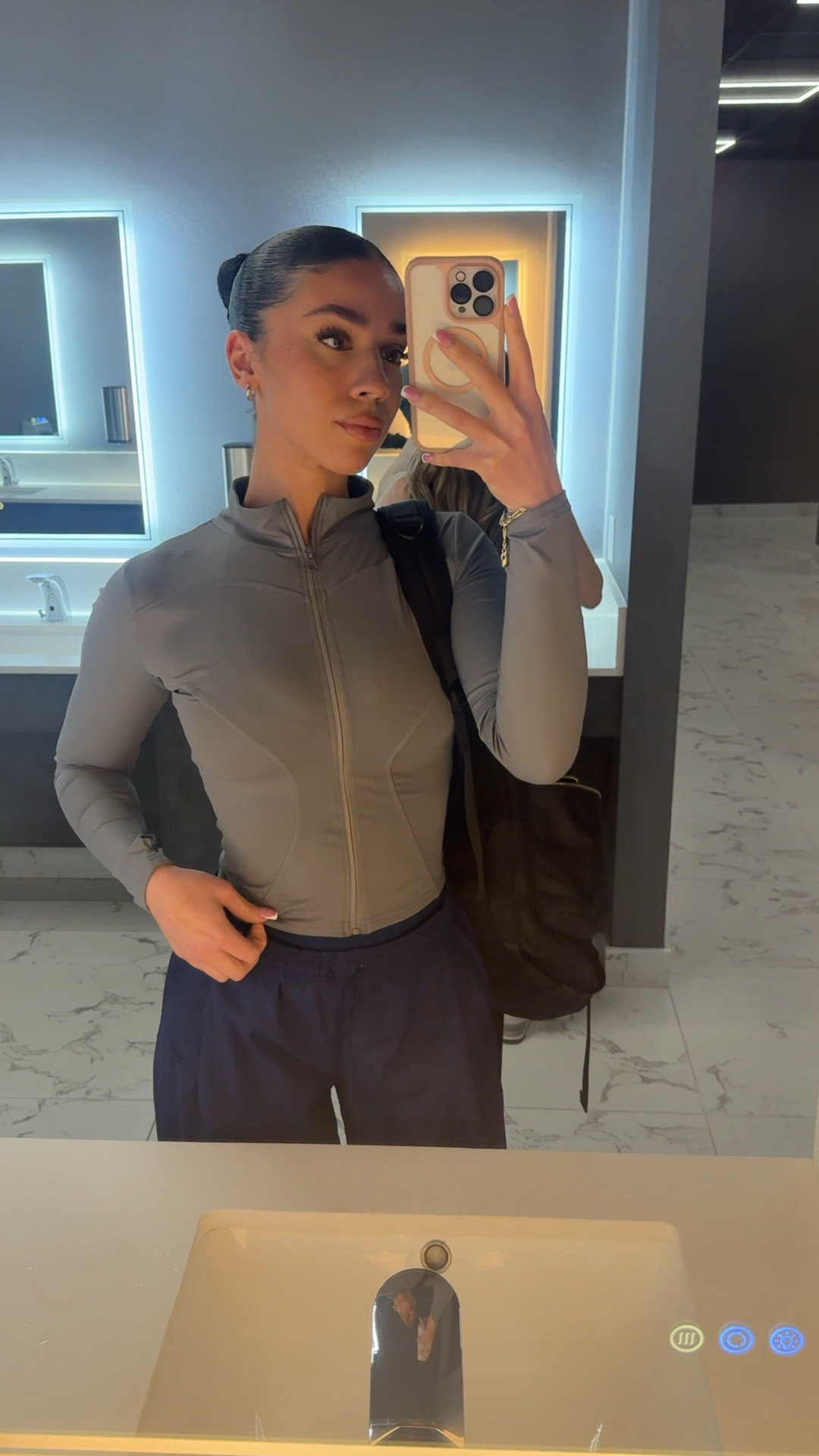 compression workout jackets 4 the win! 
this one is $5 like what..
anyways been loving these jackets in ALL colors. this is in the shade grey  

wearing size: S 

#LTKfindsunder50 #LTKsalealert #LTKVideo