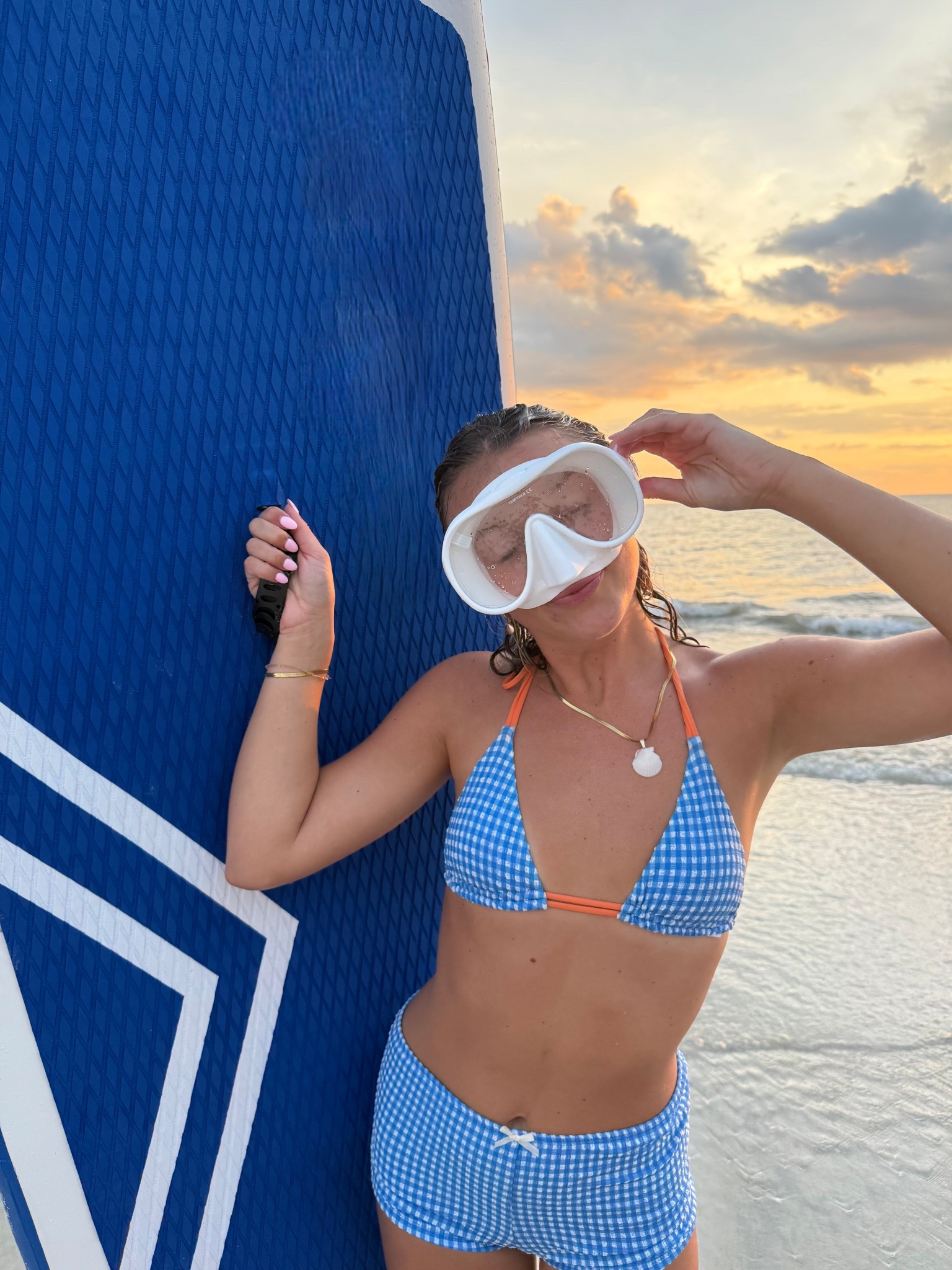 sunset paddle board bikini 🍊✨🫐 code alain15



bikini, swim, beach outfit, summer, vacation

#LTKStyleTip #LTKSeasonal #LTKSwim