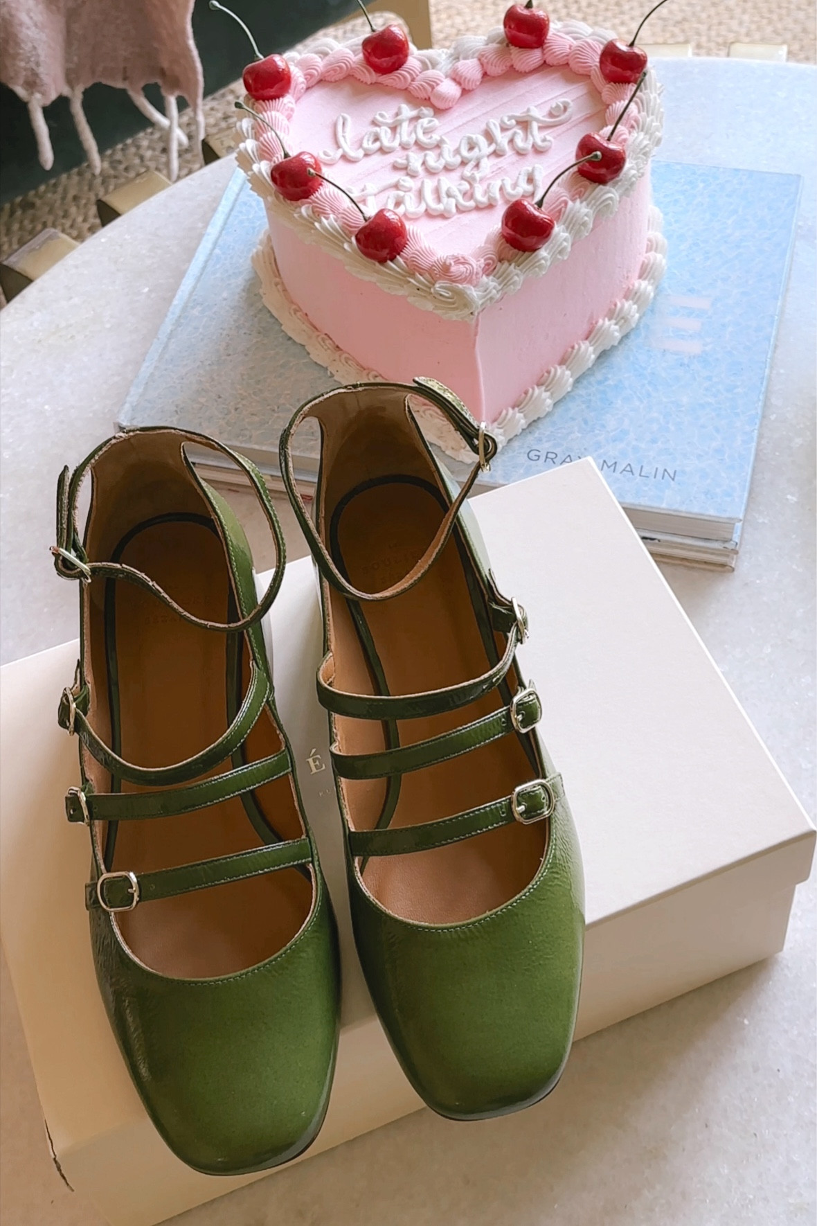 Sezane fall green heels 

#LTKShoeCrush #LTKWorkwear #LTKStyleTip