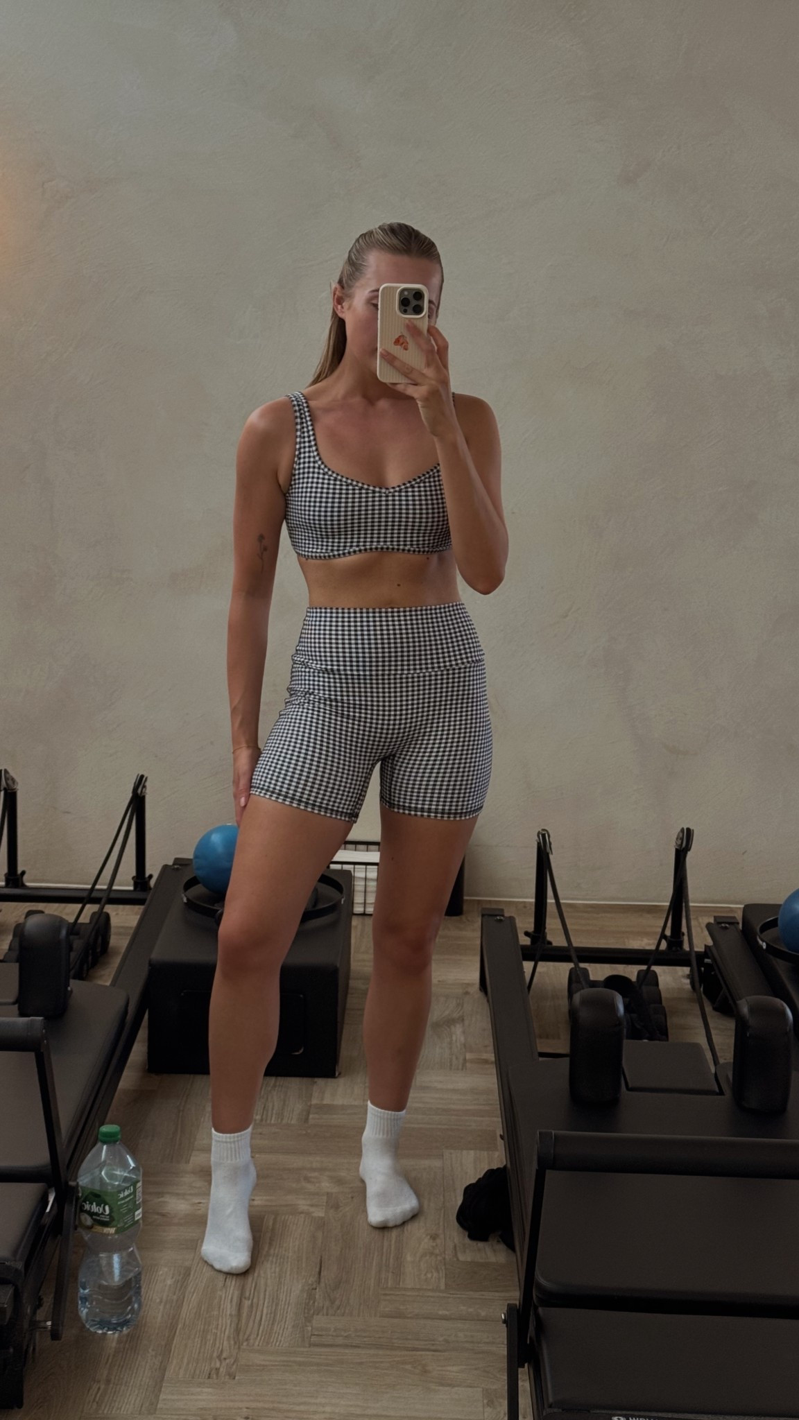 here for the matching workout sets