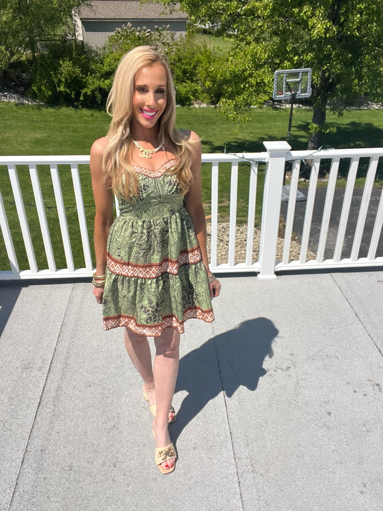 Pretty summer floral mini dress 🌸🌸

#LTKmomlife #LTKootd #LTKMothersDay