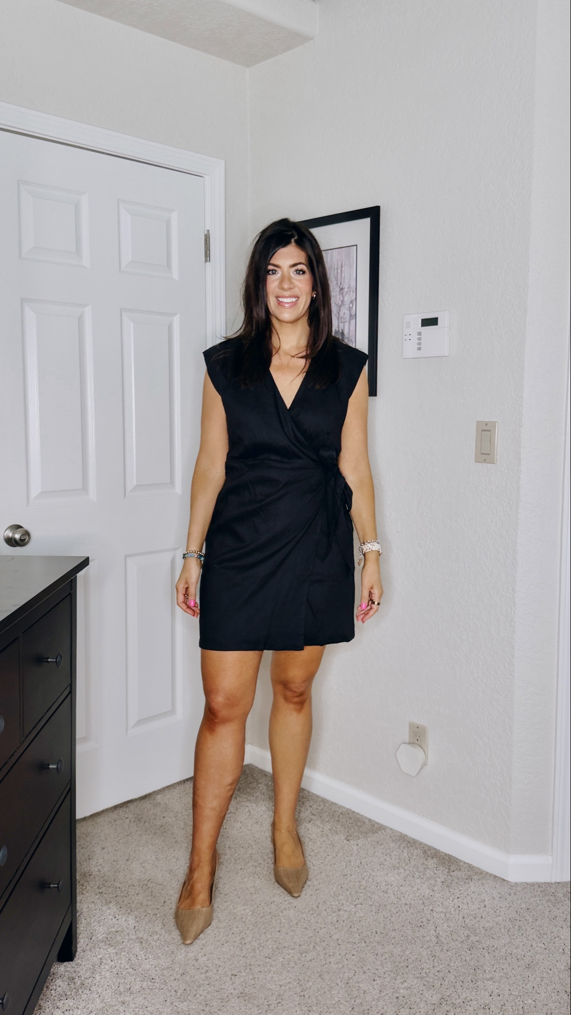 In a medium wrap linen work dress

#LTKWorkwear #LTKTall #LTKMidsize