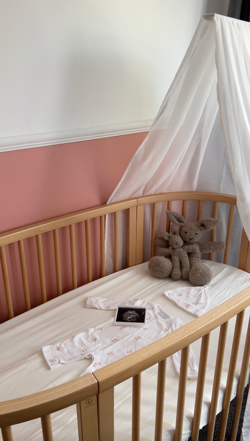 Setting up our baby girl's cot 💕 

 