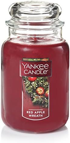 Yankee Candle Large Jar Candle, Red Apple Wreath | Amazon (US)