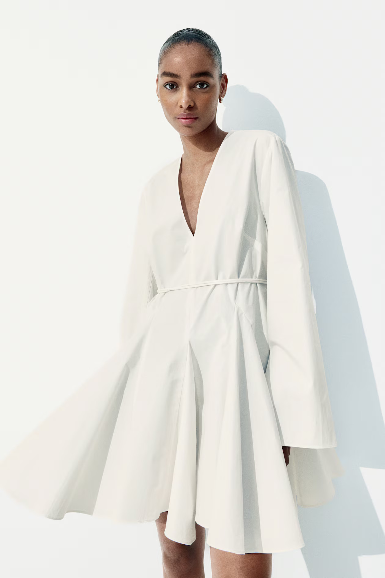 Jurk met uitlopende rok | H&M (DE, AT, CH, NL, FI)