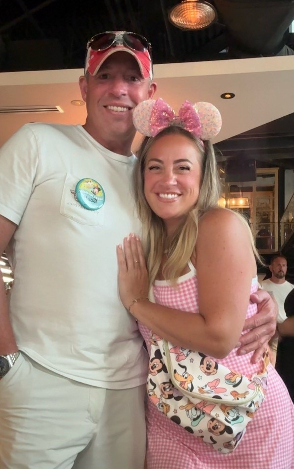 Disney outfits, Disney sling bag, Minnie ears, theme park outfit, Disney summer dress, Disney athletic dress, Disney jewelry, magic kingdom outfit, Epcot outfit, Hollywood studio outfit, summer Disney outfitt

#LTKTravel #LTKOver40 #LTKSeasonal