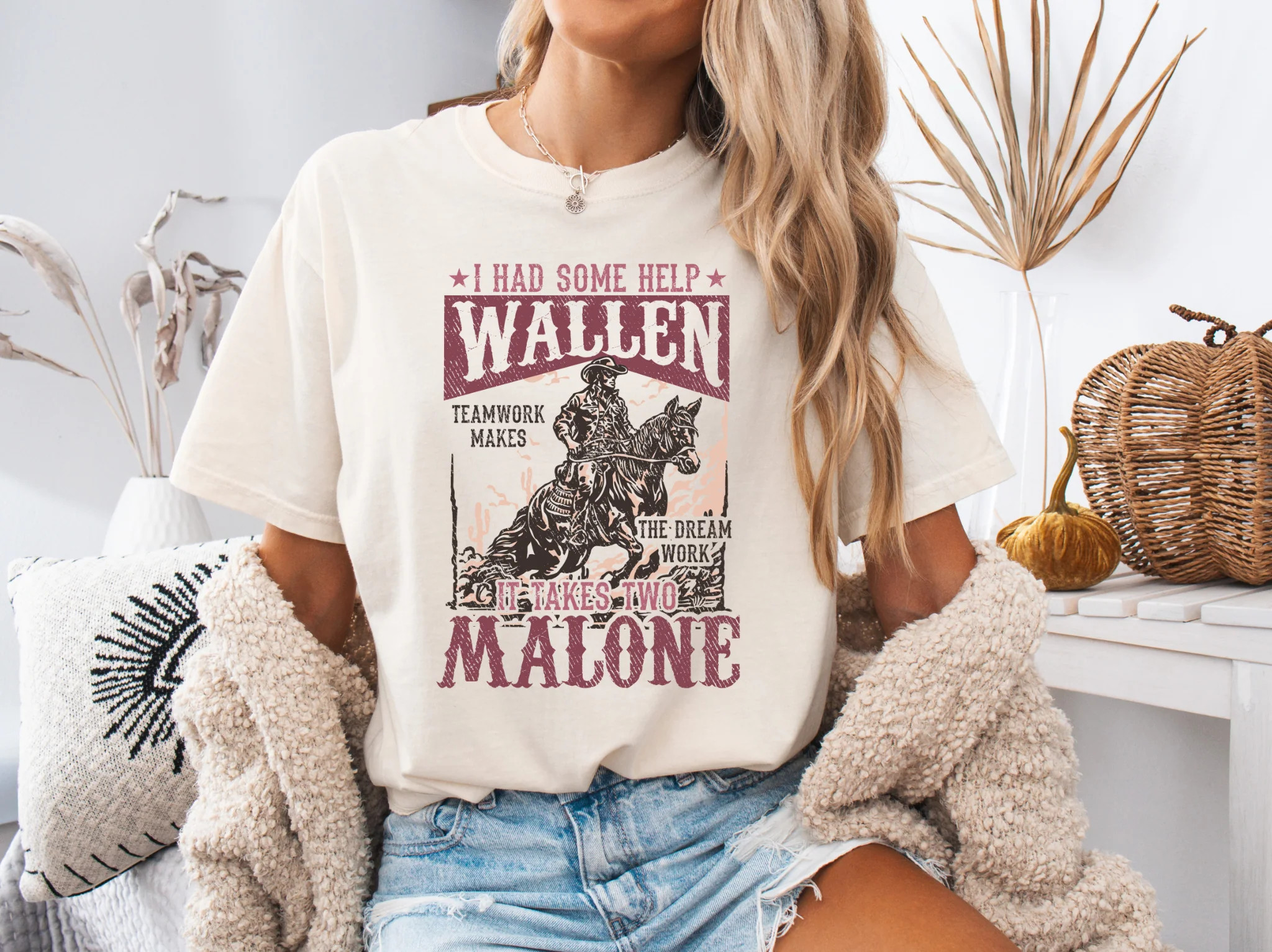 I Had Some Help Graphic Tee | Willow Boutique