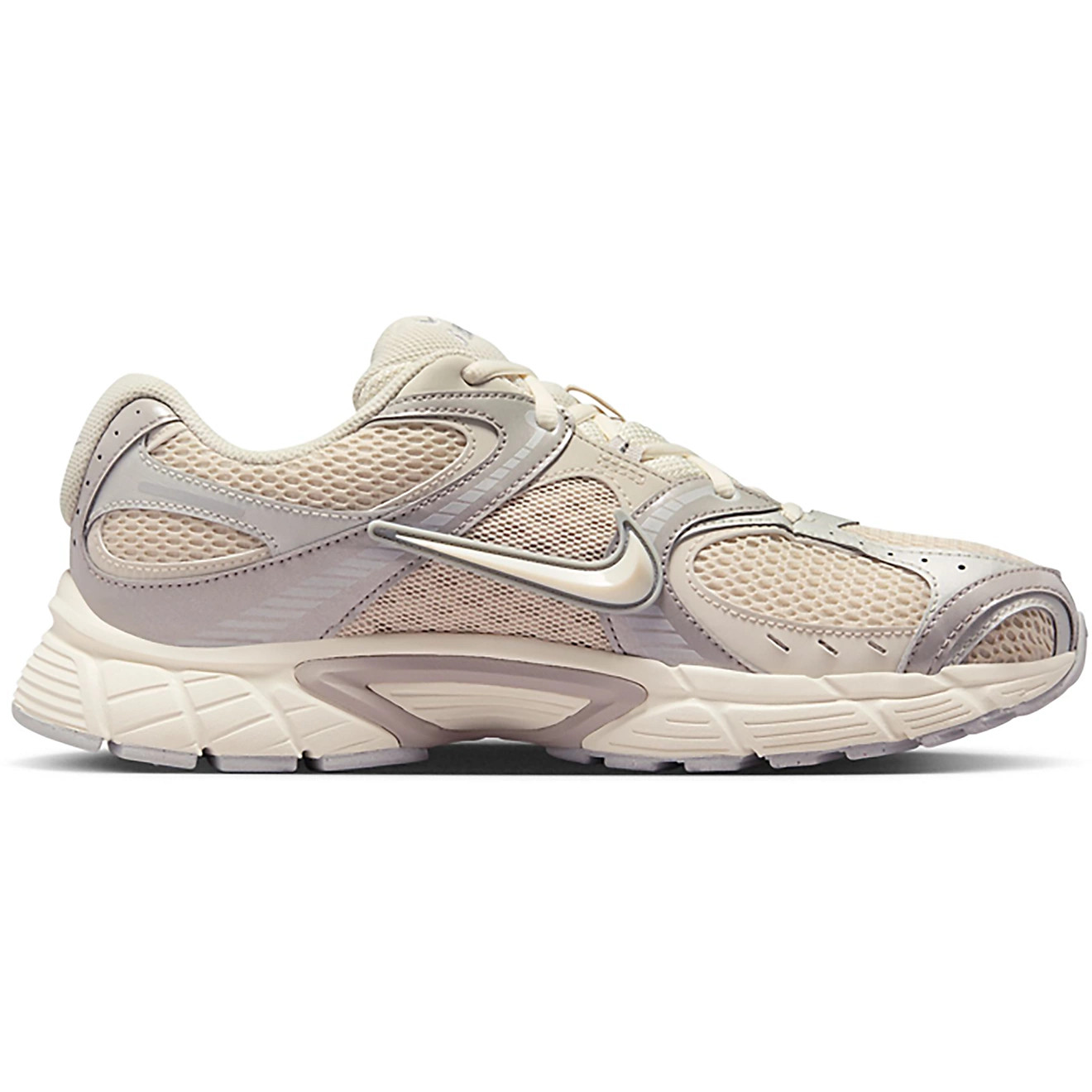 Nike Women's V5 Runner Running Shoes | Academy Sports + Outdoors