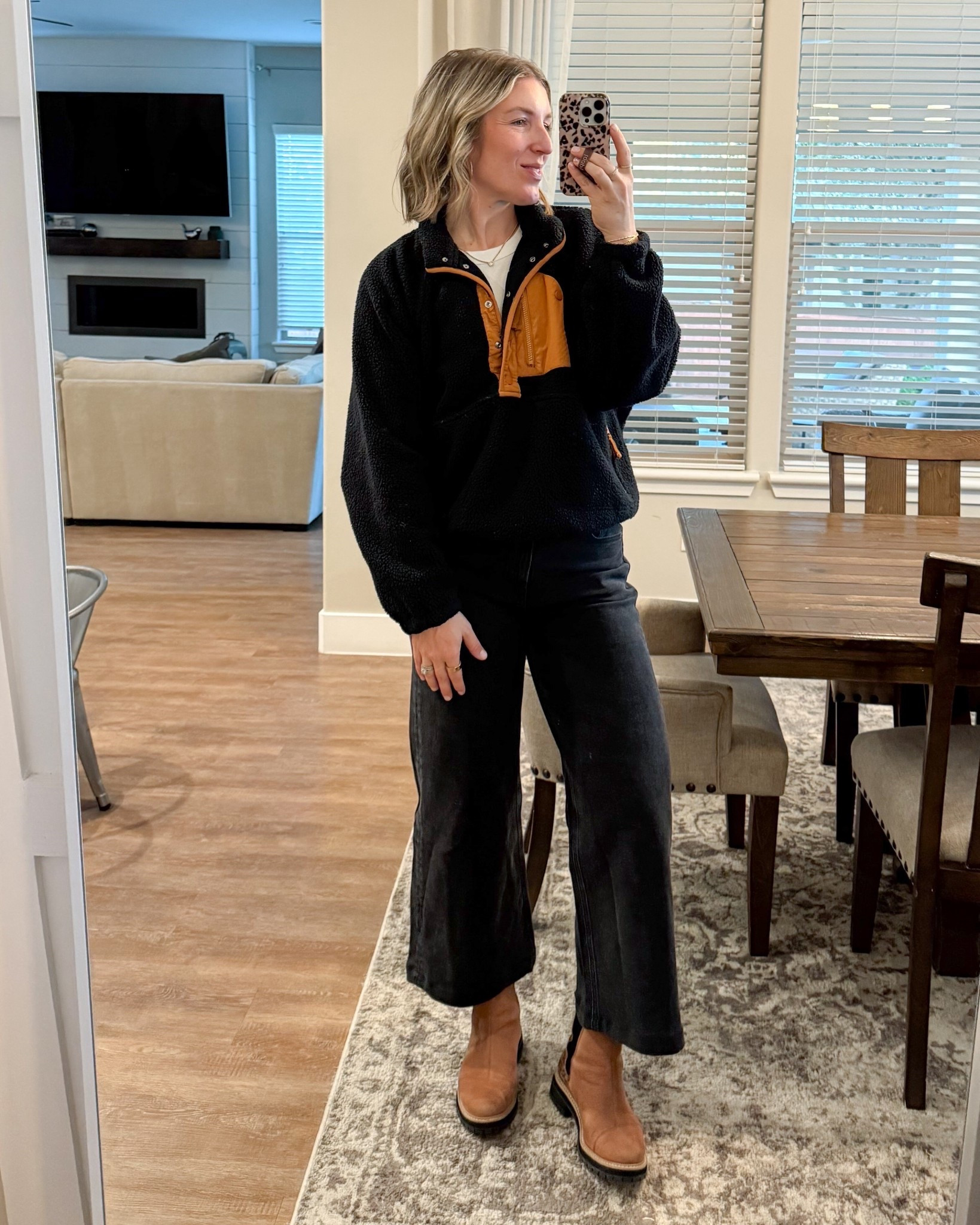 Black on black when you’re feeling stuck!!!

#LTKmomlife #LTKdayinmylife