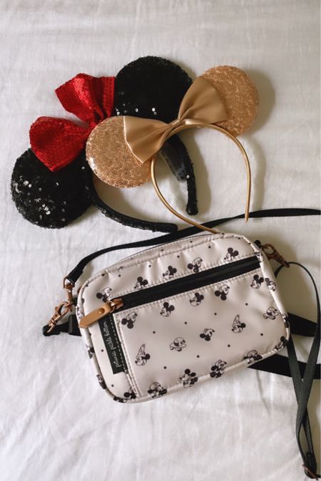 Mickey bag can be worn several ways and perfect for a day at Disneyland/Disney world

Disneyland bag, Disney outfit, belt bag, Mickey Mouse, vacation

#LTKtravel #LTKfamily #LTKFind