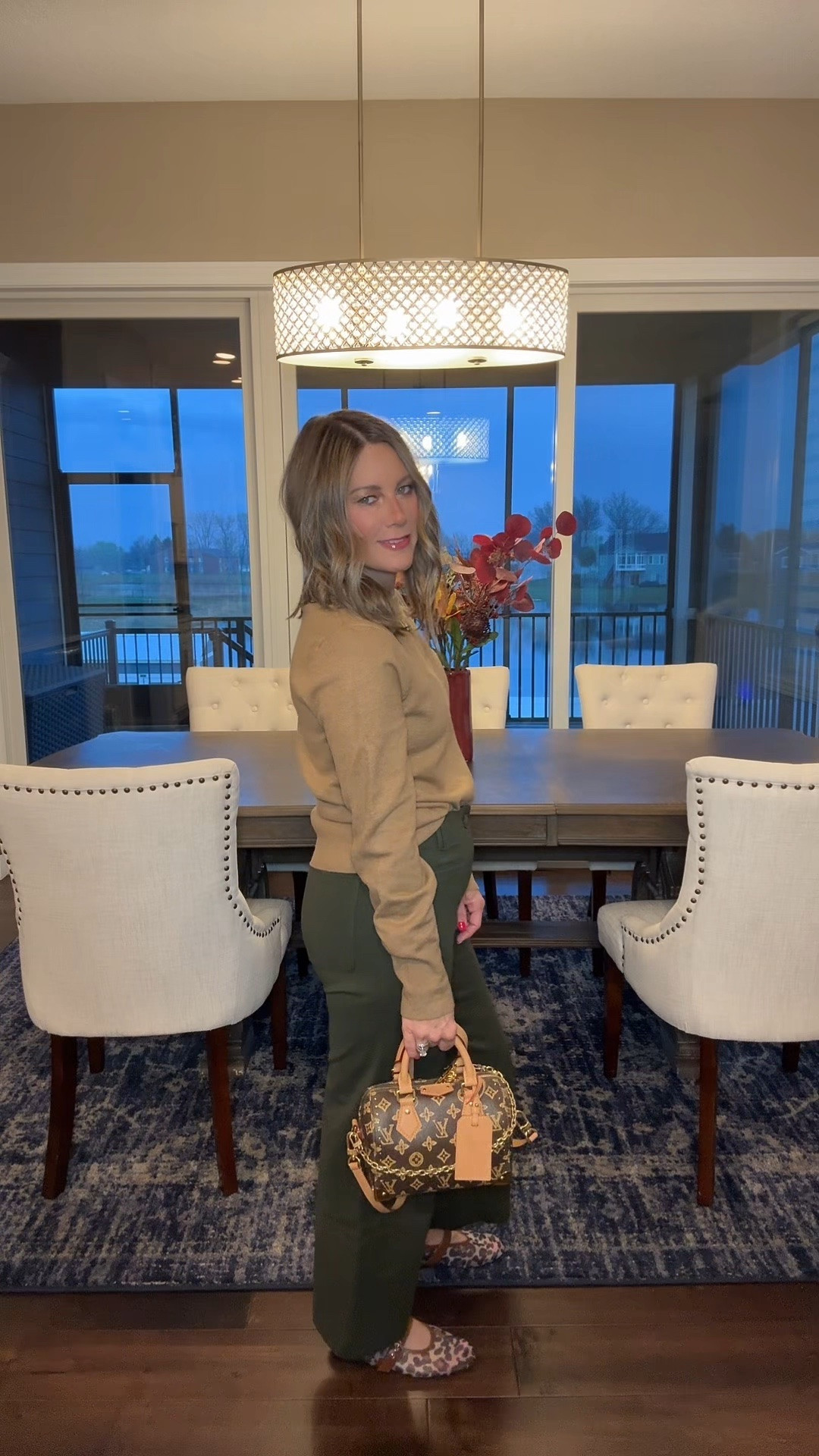 Louis, Loepard, & a pair of super cute dress pants - Yes girl! 
These are hands down my favorite dress pants - They feel like loungewear but look super classy & sofisticated! 
My exact sweater is nearly sold out but I linked a couple similar looks! 


#LTKWorkwear #LTKootd #LTKOver40