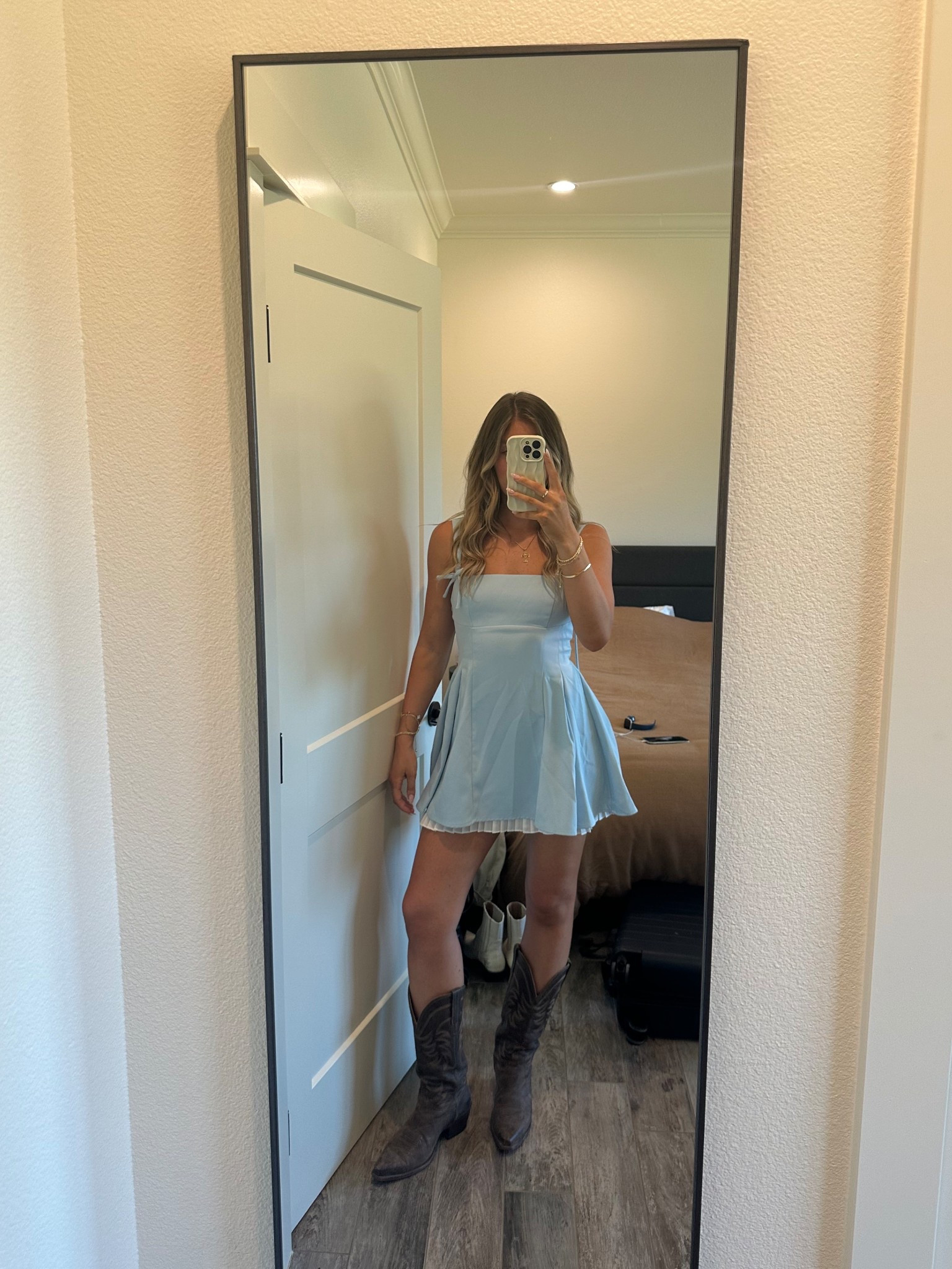 Cody Johnson concert 🤠

#LTKStyleTip #LTKSeasonal #LTKTravel
