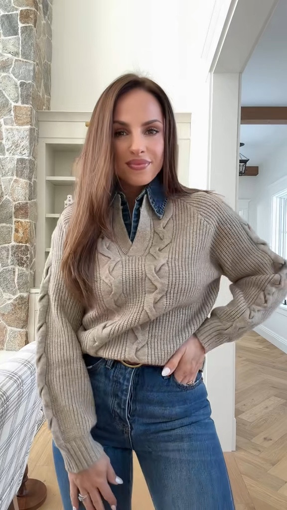 Gorgeous denim collar sweater for a polished winter look.


#LTKWorkwear #LTKgrwm #LTKootd